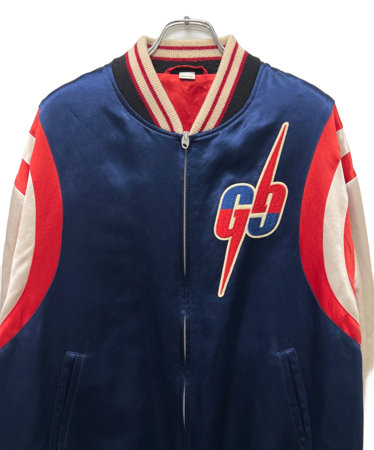 GUCCI ロゴプリントジャケット ネイビー/レッド 中古・古着通販】GUCCI (グッチ) ジャケット ネイビー×レッド サイズ