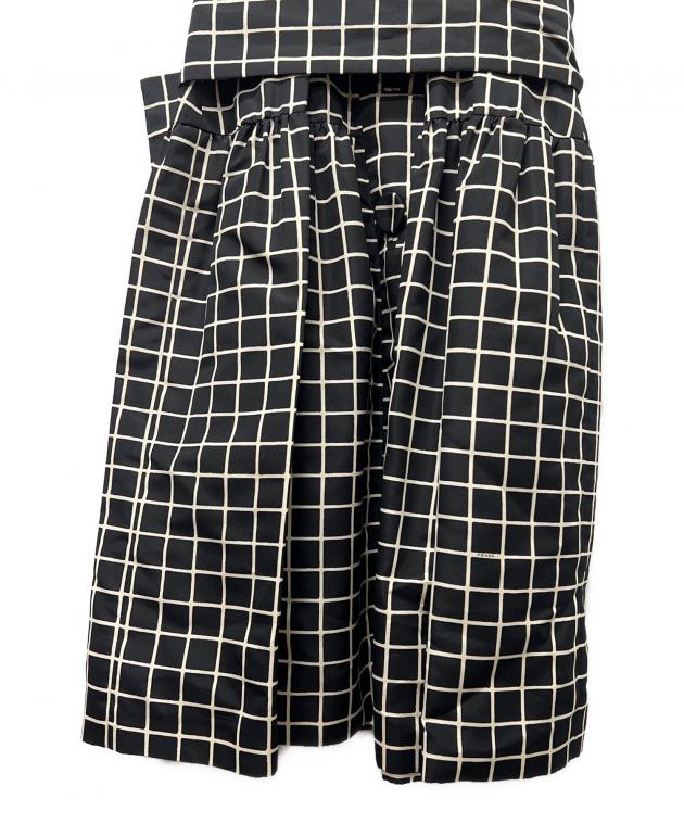【新品・未使用・タグ付】プラダ 半袖 ワンピース 中古・古着通販】PRADA (プラダ) 半袖ワンピース ブラック×ホワイト