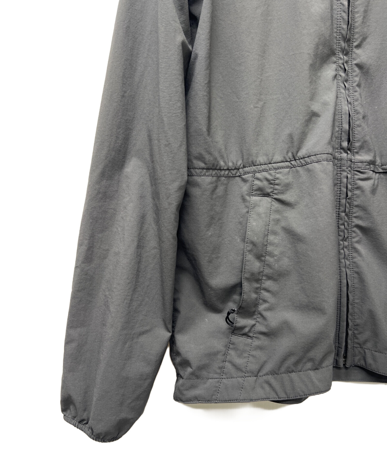 patagonia グレー パーカー 山デザイン 中古・古着通販】Patagonia (パタゴニア) プルオーバーパーカー グレー