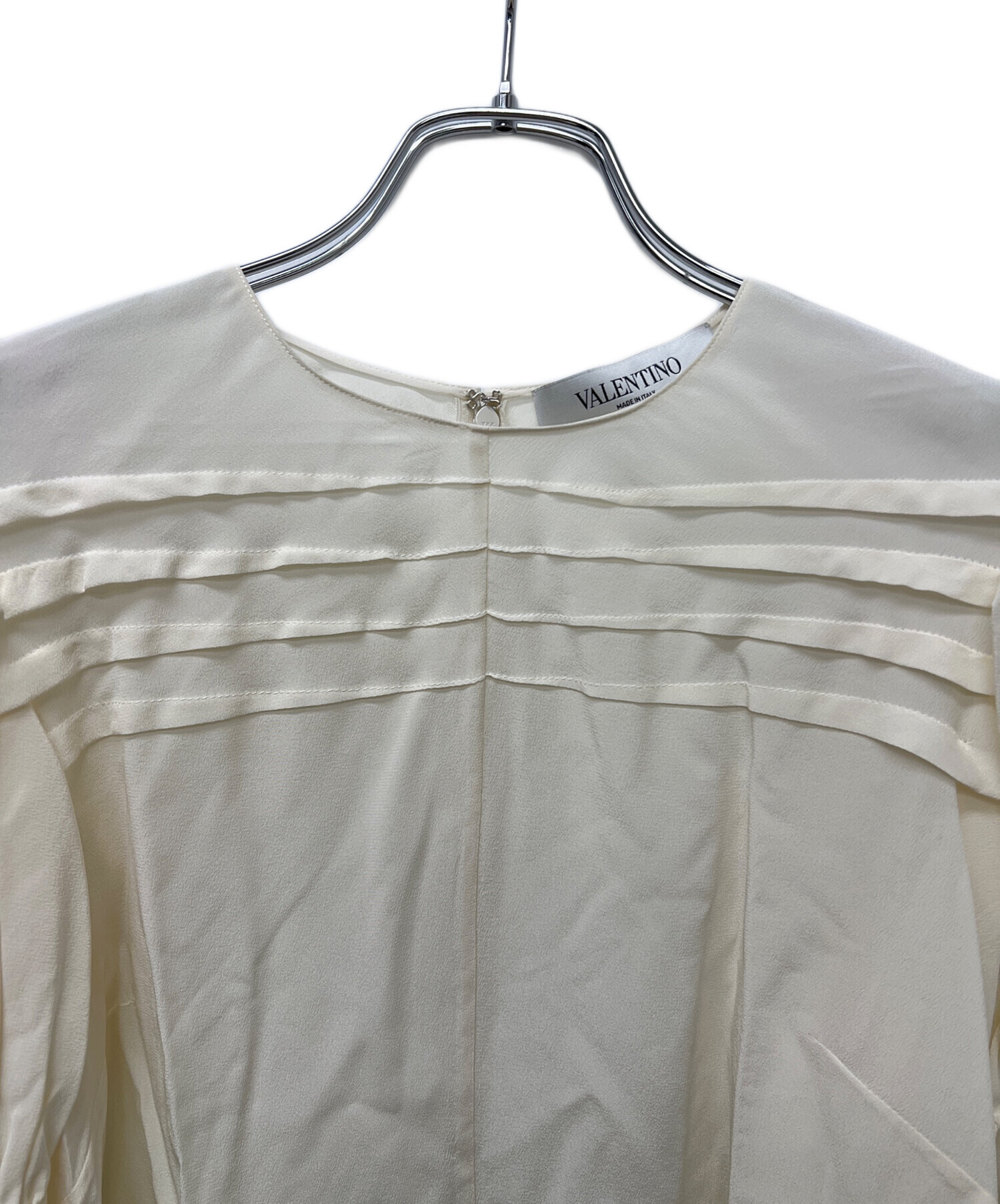 VALENTINO ヴァレンティノ ブラウス M 白 【古着】【中古】【送料無料】 楽天市場】VALENTINO（カラーホワイト）（シャツ・ブラウス｜トップス