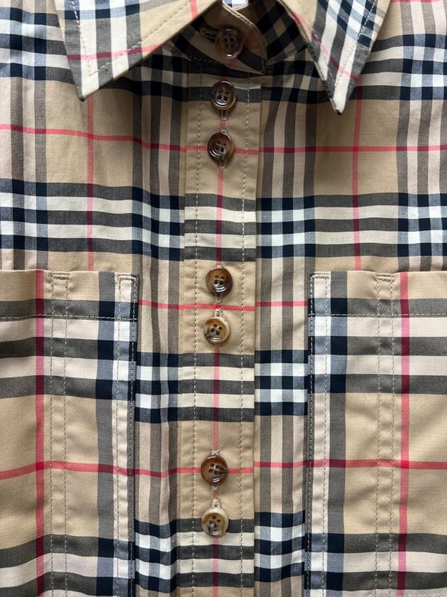 BURBERRY バーバリー ブラウス XS ベージュ 【古着】【中古】【送料無料】 中古・古着通販】BURBERRY (バーバリー) 長袖シャツ ベージュ サイズ