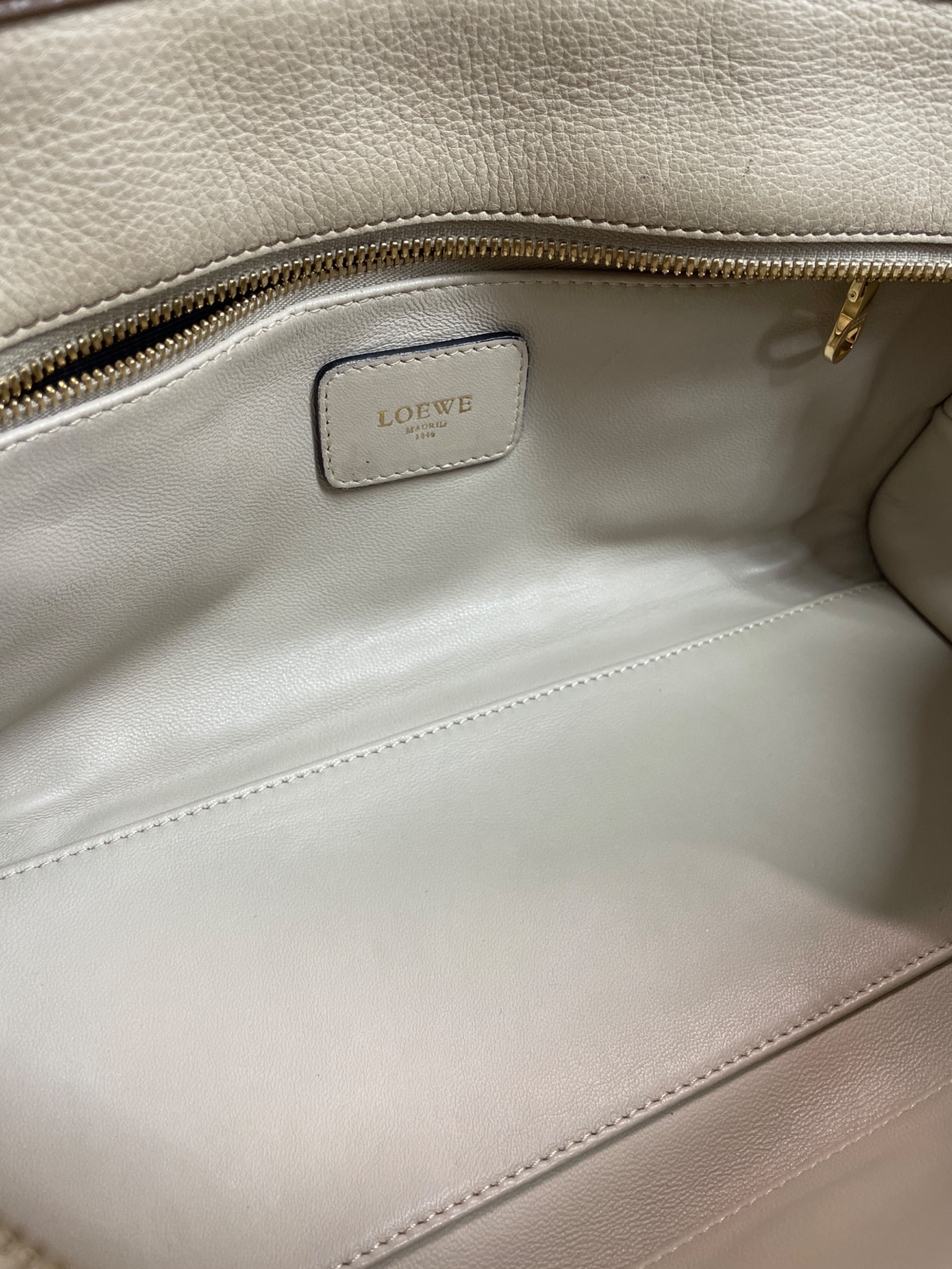 中古・古着通販】LOEWE (ロエベ) ハンドバッグ ベージュ×ブラウン