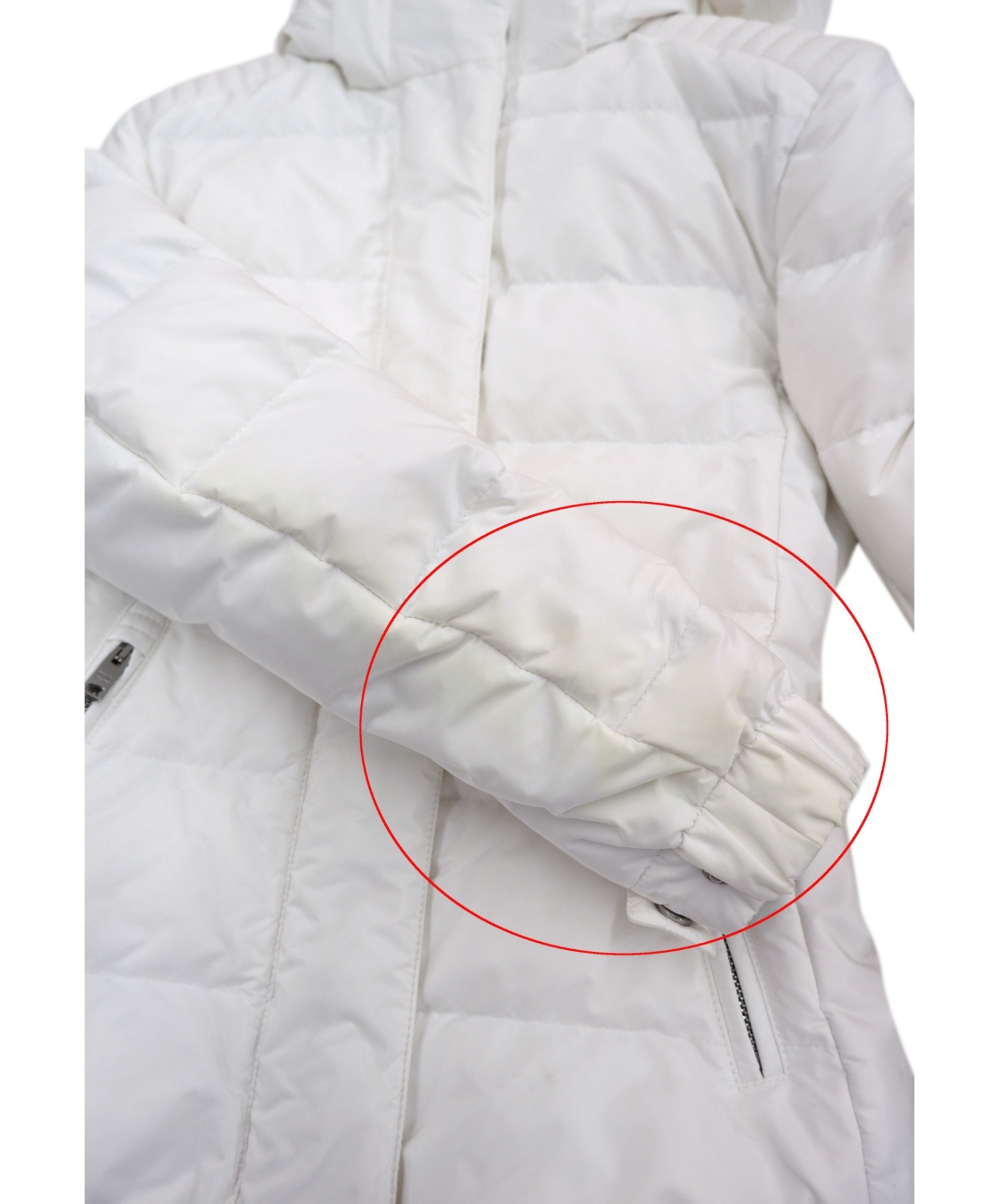 中古・古着通販】PRADA (プラダ) ダウンジャケット ホワイト サイズ:40