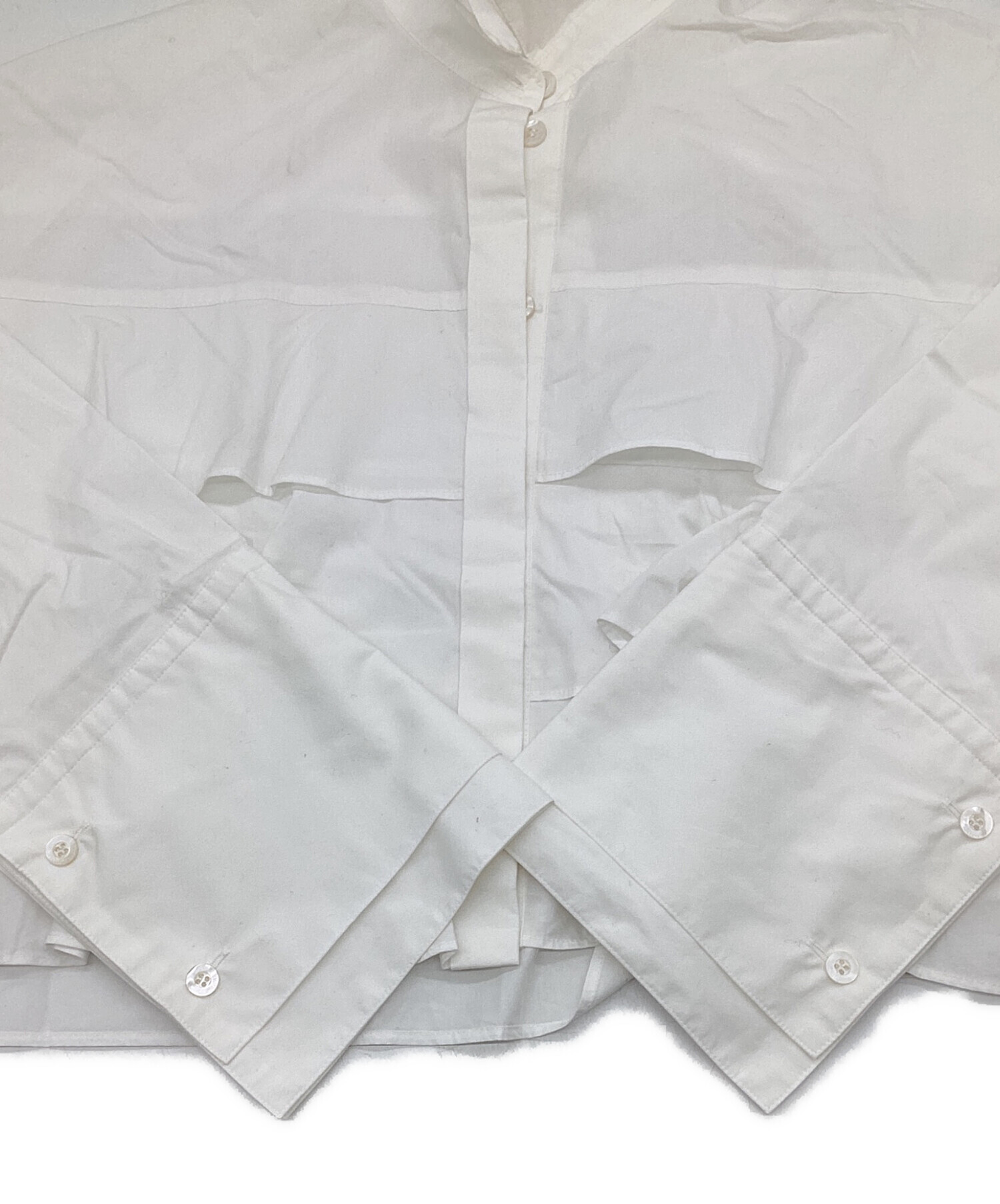 LE PHIL / ルフィル | クロップド フレアシャツ | F | ホワイト | レディース 中古・古着通販】LE PHIL (ル フィル) クロップドフレアシャツ