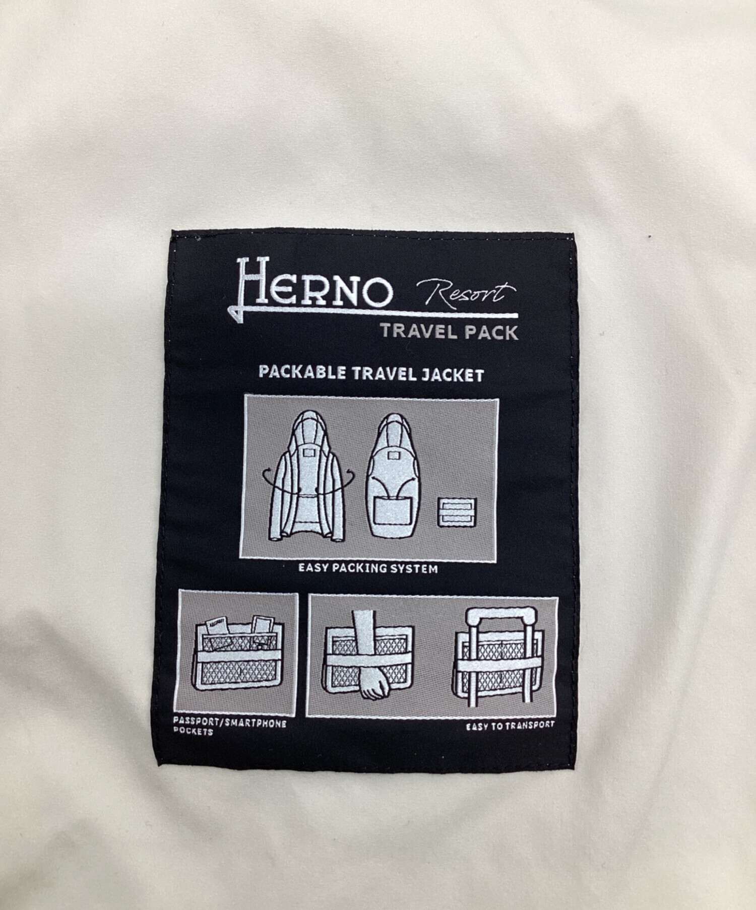 タグ付き未使用 ヘルノ リゾートライン パッカブル 撥水 中綿コート 46 タグ付き未使用 ヘルノ リゾートライン パッカブル 撥水 中綿コート 46