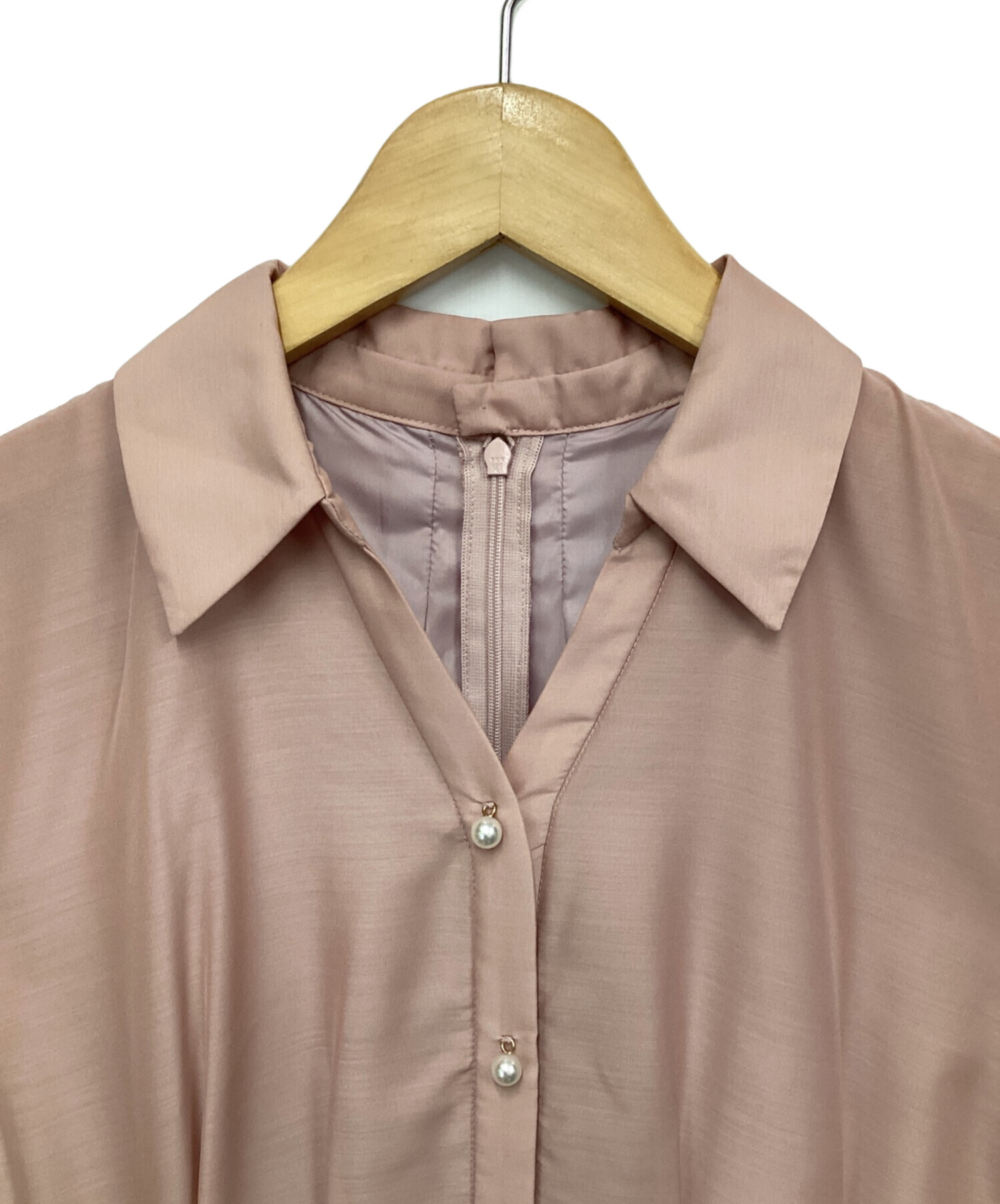 アプワイザー リッシェ 洗えるパール釦シアーシャツワンピース ピンク