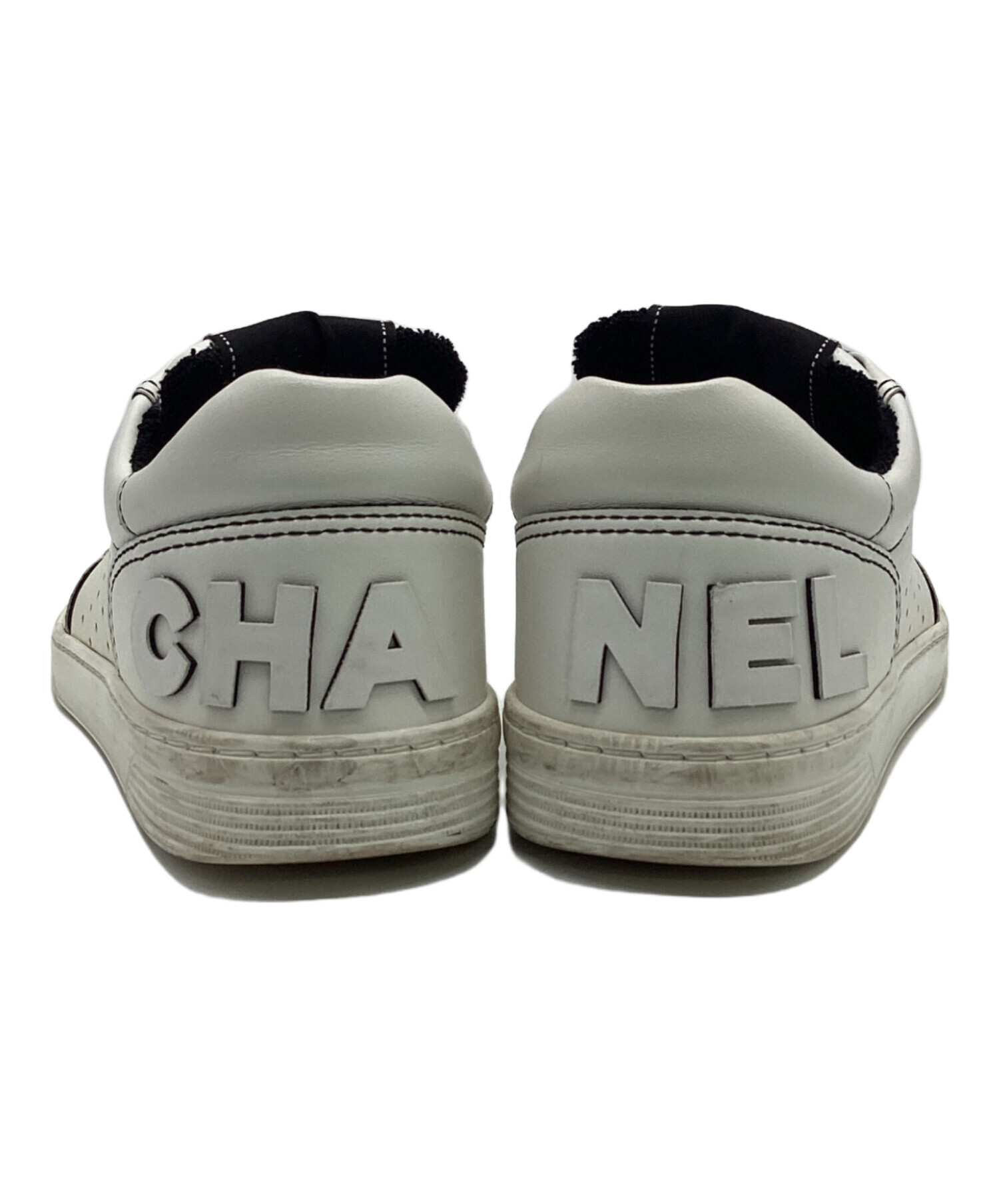 中古・古着通販】CHANEL (シャネル) カーフスキン パンチング 