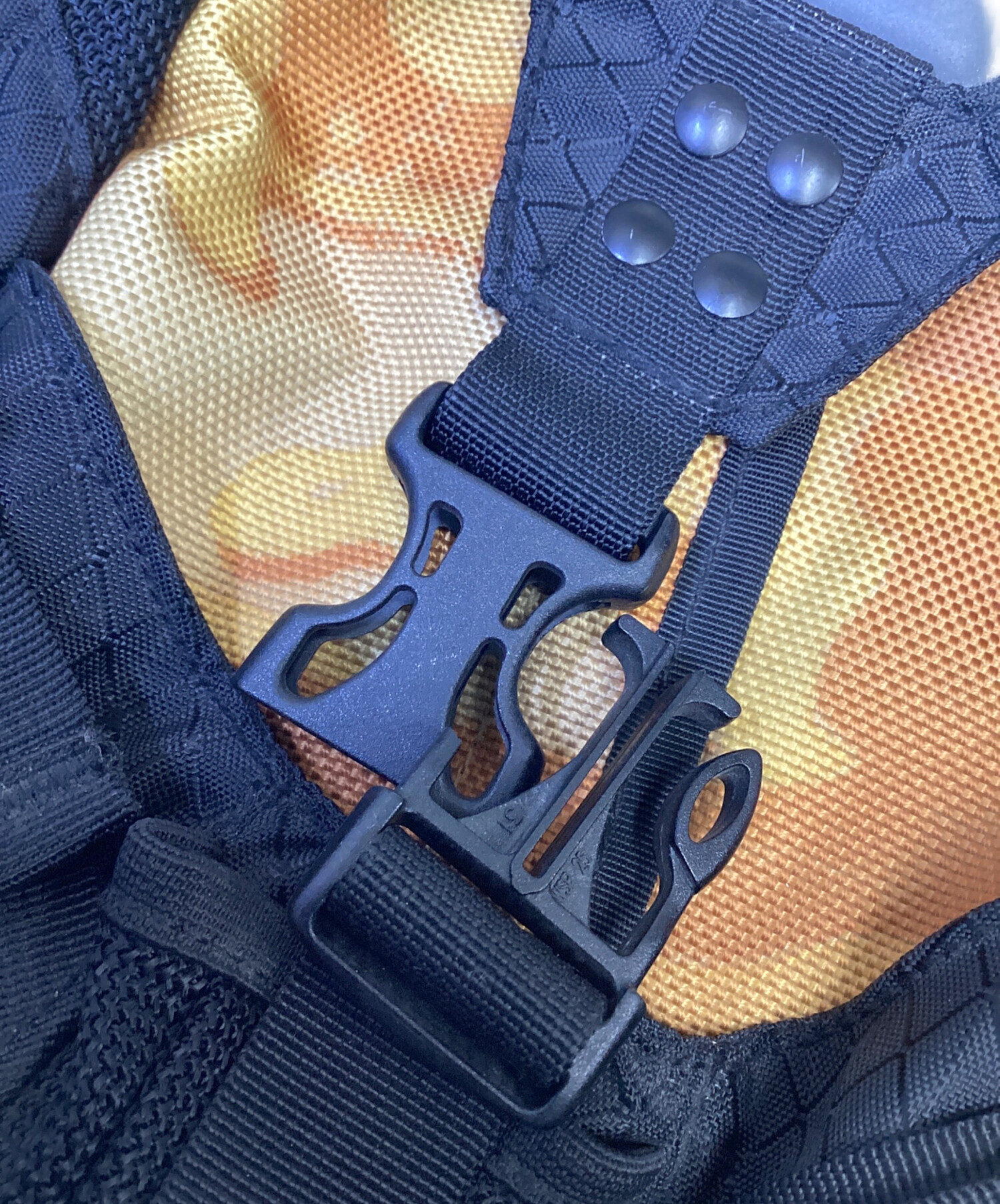 中古・古着通販】OAKLEY (オークリー) Mini Icon Backpack（ミニ