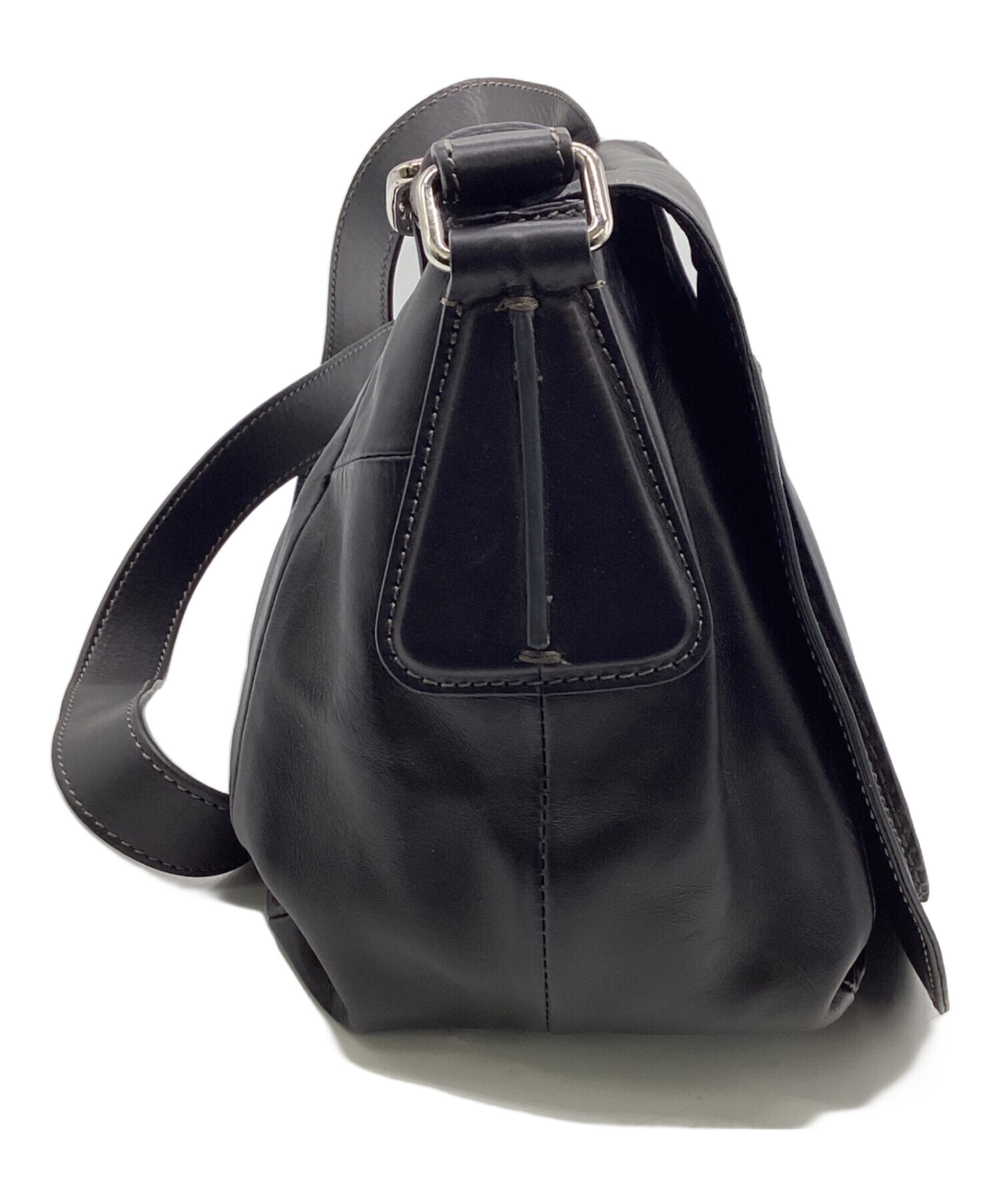 HIROFU ヒロフ　黒レザー ショルダーバッグ 中古・古着通販】HIROFU (ヒロフ) レザーショルダーバッグ ブラック