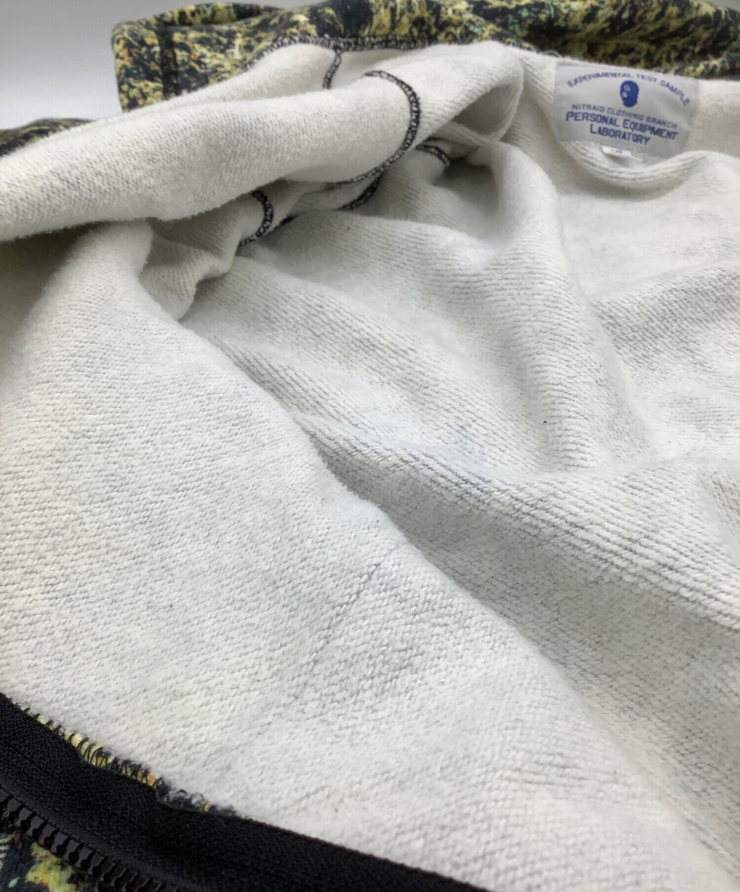 中古・古着通販】NITRAID (ナイトレイド) ジップパーカー イエロー