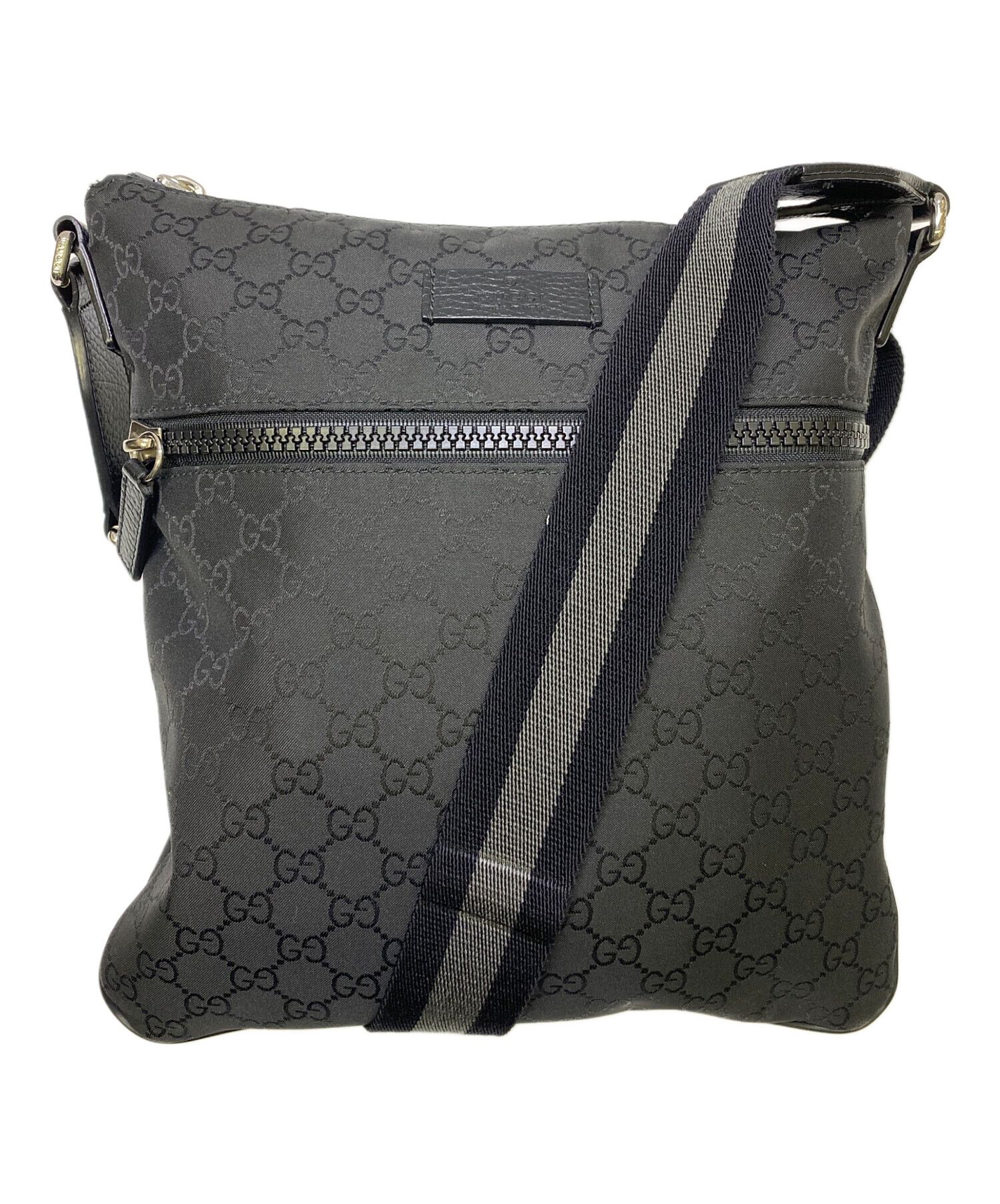 GUCCI ブラックナイロンショルダーバッグ 中古・古着通販】GUCCI (グッチ) ナイロンショルダーバッグ ブラック