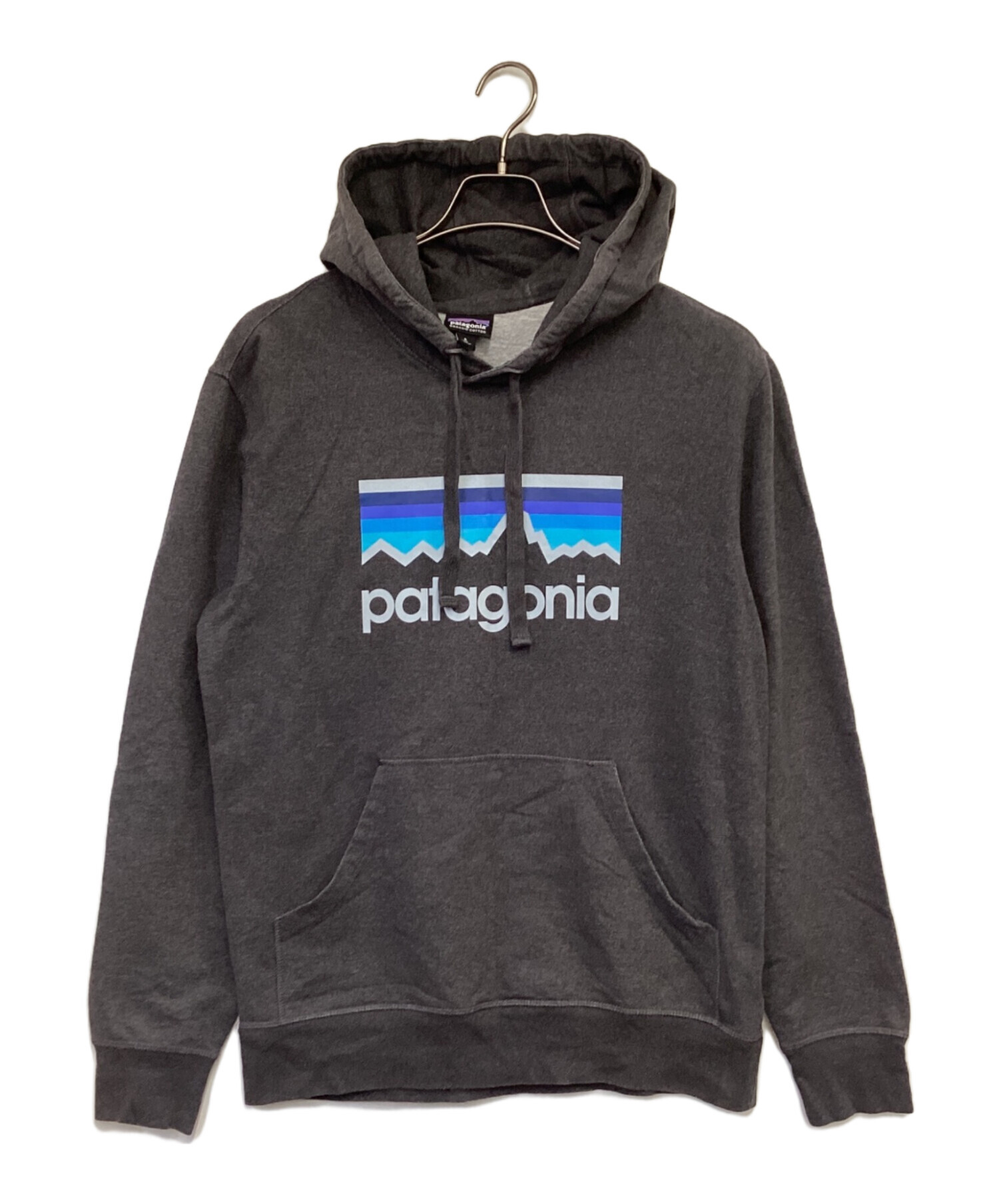 patagonia グレー パーカー Sサイズ patagonia パタゴニア ブランドゴ