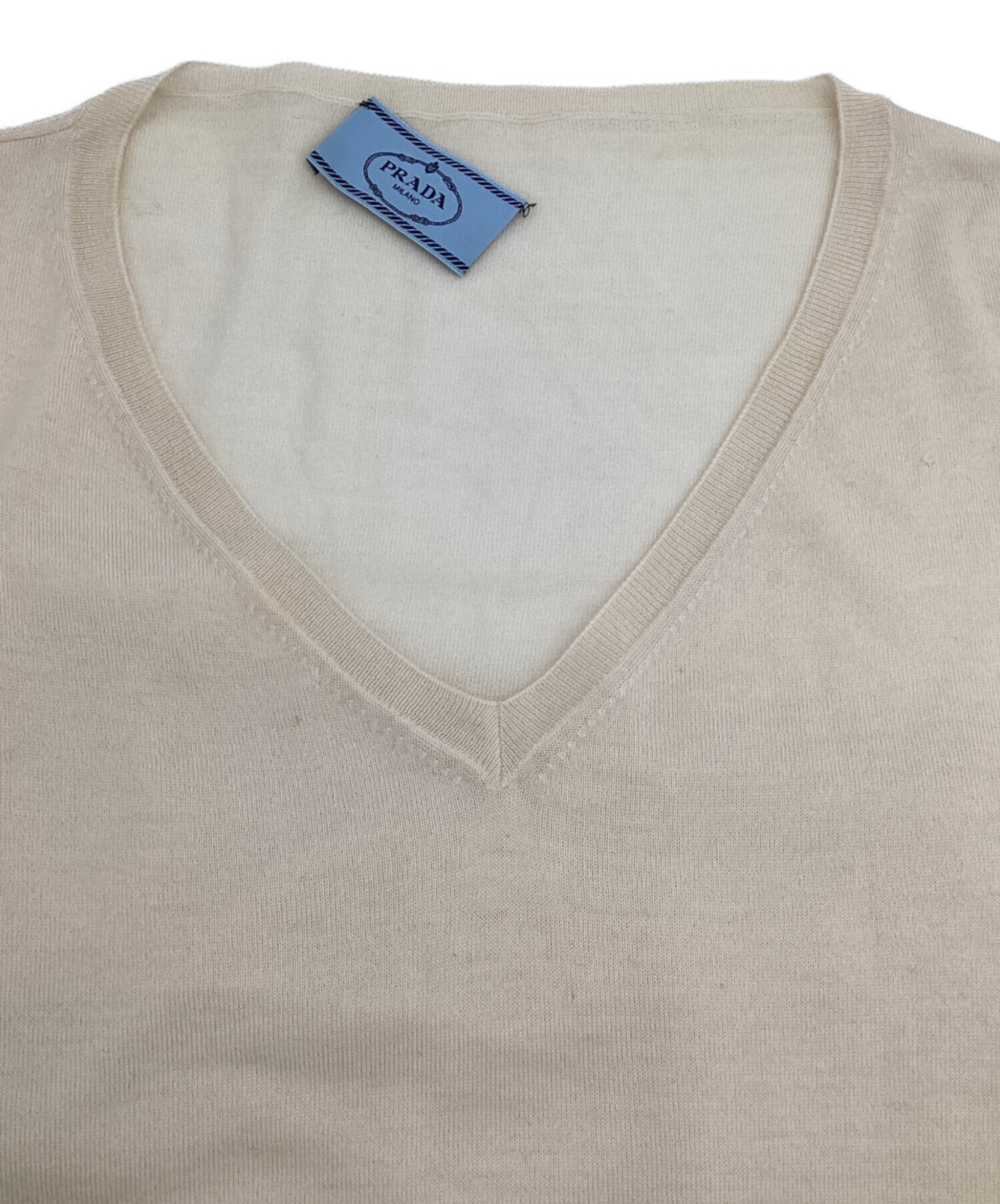 PRADA プラダ Vネック ニット ベージュ 中古・古着通販】PRADA (プラダ) ハイゲージ Vネックニット ベージュ