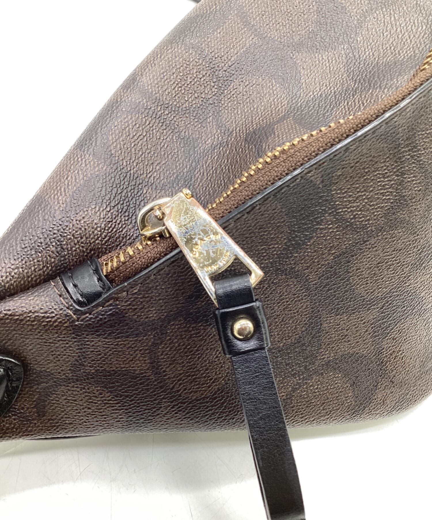 COACH シグネチャー ウエストポーチ ブラウン 美品☆ 中古・古着通販】COACH (コーチ) シグネチャー ボディーバッグ