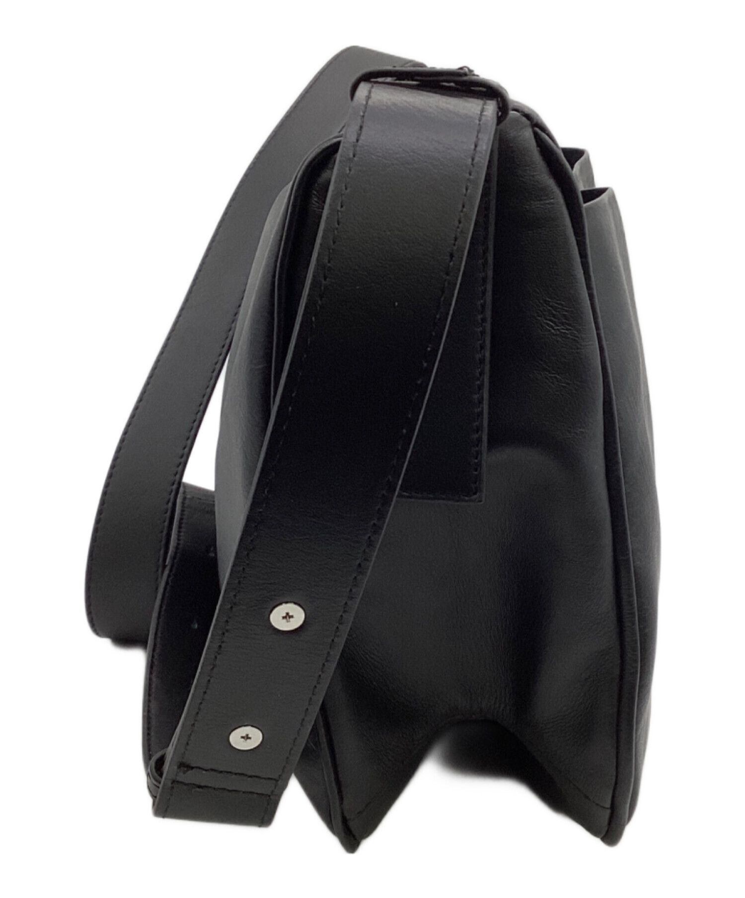 ear PAPILLONNER 本革ショルダーバッグ黒中古品 中古・古着通販】ear PAPILLONNER (イアパピヨネ) スワローマチ