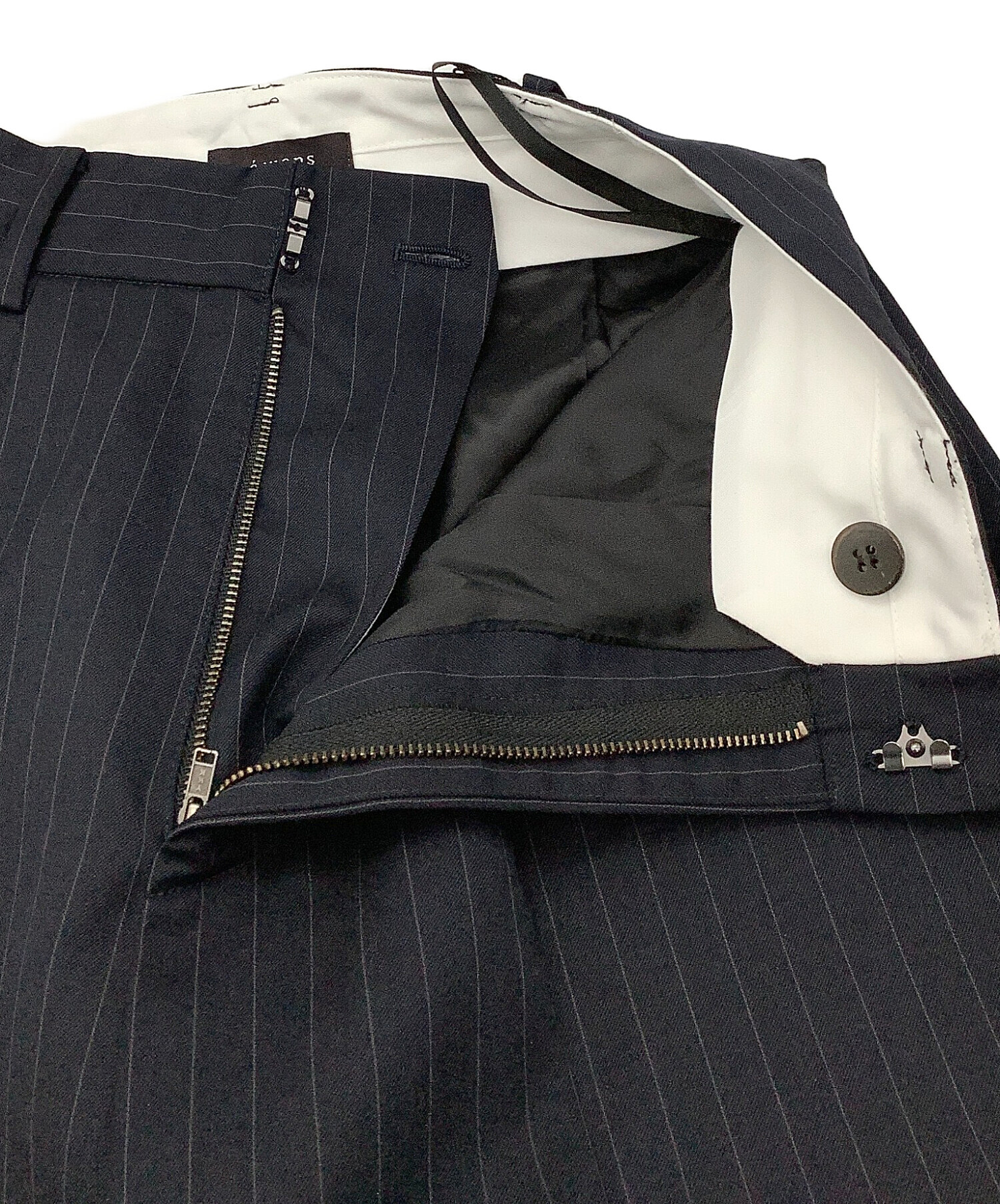 中古・古着通販】anuans (アニュアンス) パンツ センタースリット 