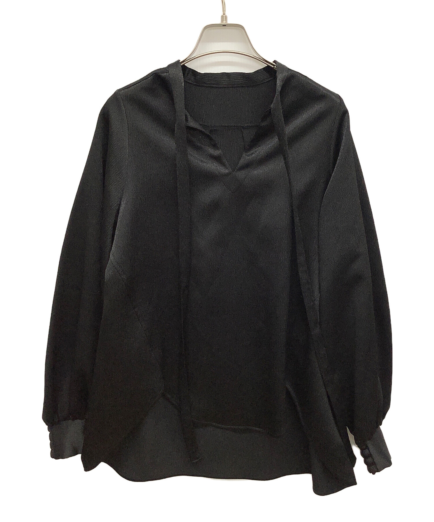 中古・古着通販】ELLIE (エリー) スキッパーブラウス ブラック サイズ