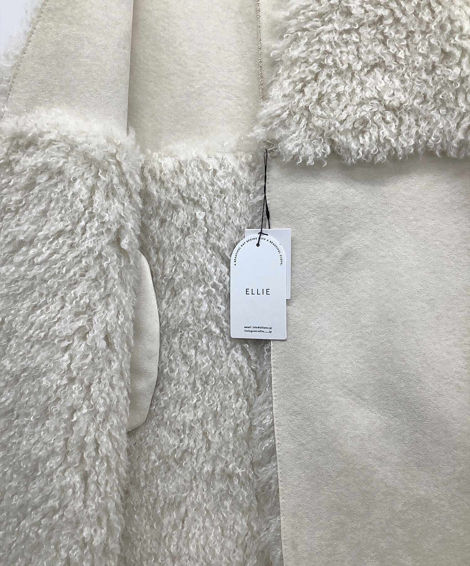 中古・古着通販】ELLIE (エリー) フェイクファーベスト ベージュ