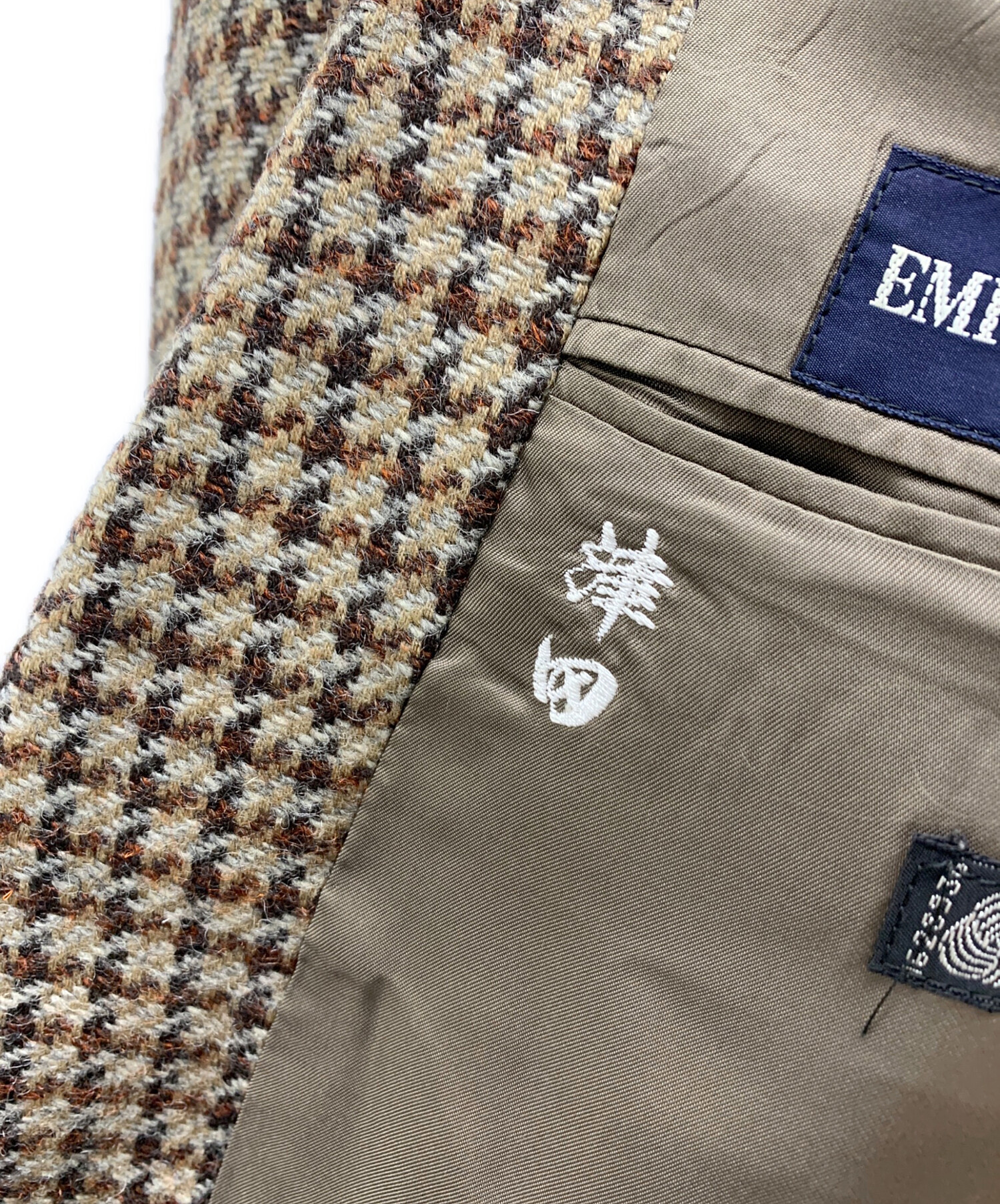 LA8503 エンポリオアルマーニ テーラードジャケット ウール ベージュ 42 LA8503 エンポリオアルマーニ テーラードジャケット ウール ベージュ