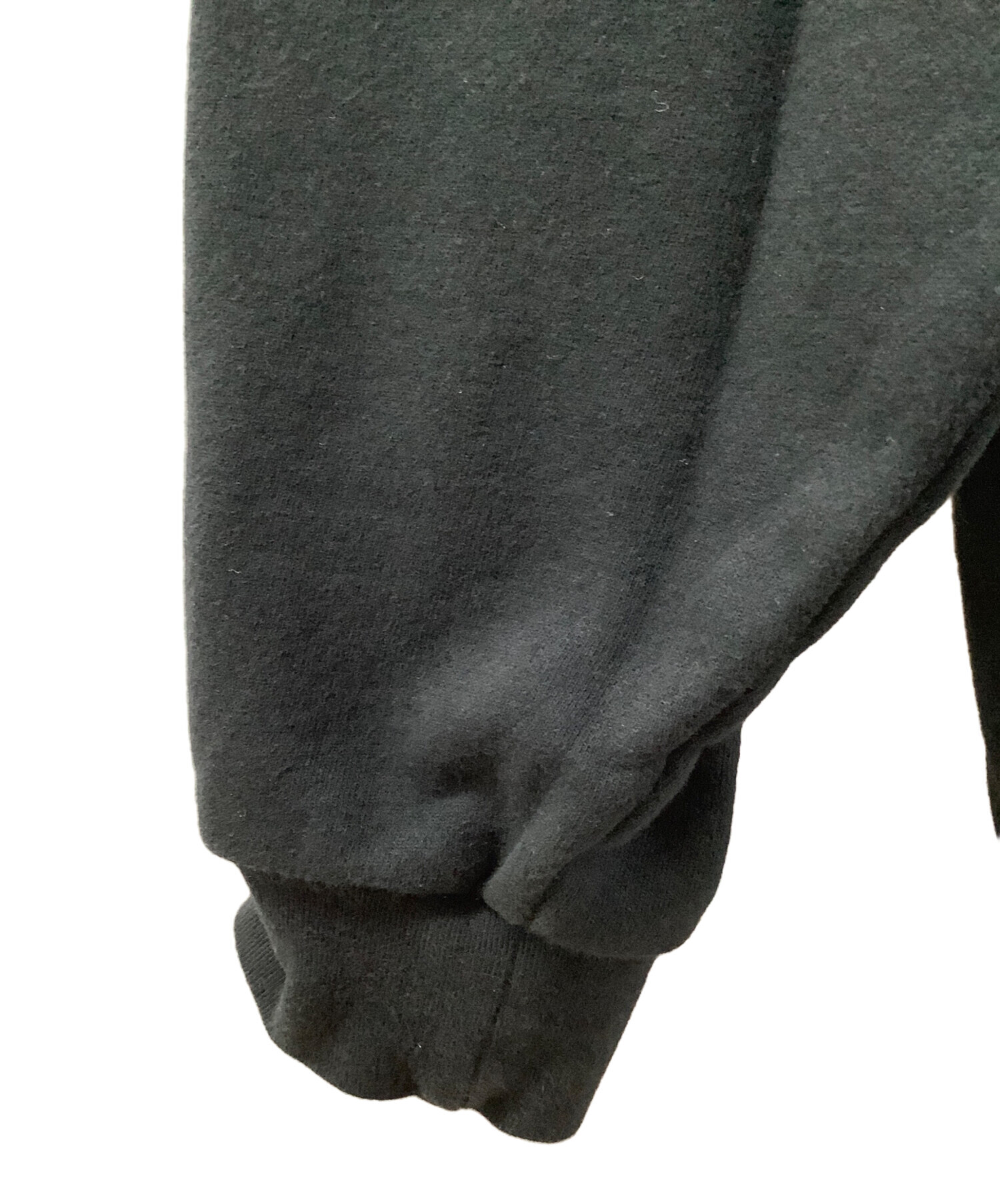 Eve 着用 UnderBlue Crable sportswear Eve 着用 UnderBlue Crable sportswear