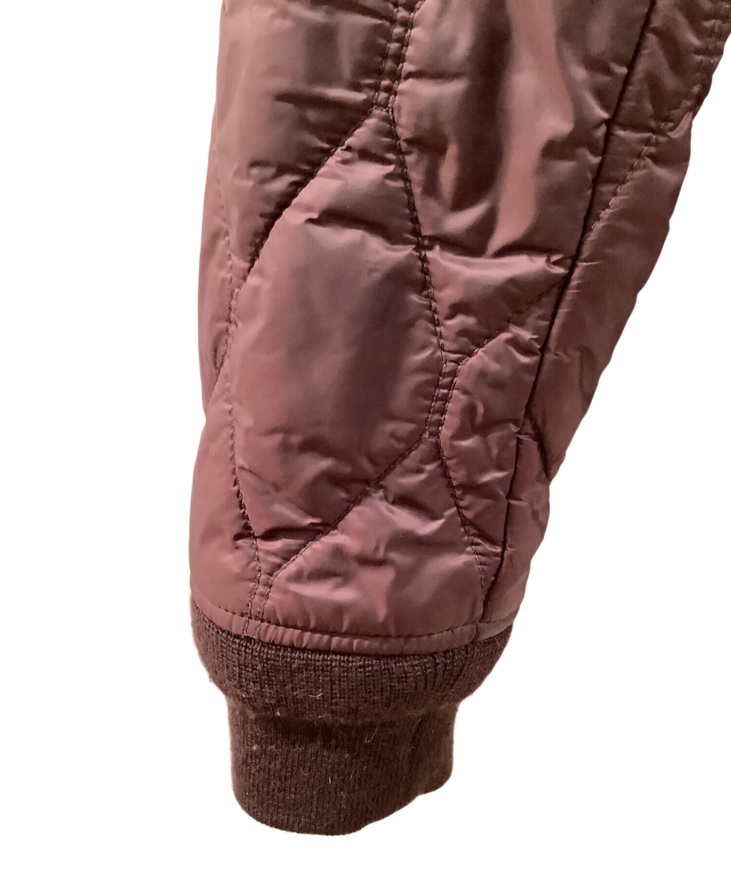 BURBERRY BRIT ダウンジャケット ボルドー Mサイズ 中古・古着通販】BURBERRY BRIT (バーバリーブリット) キルティング