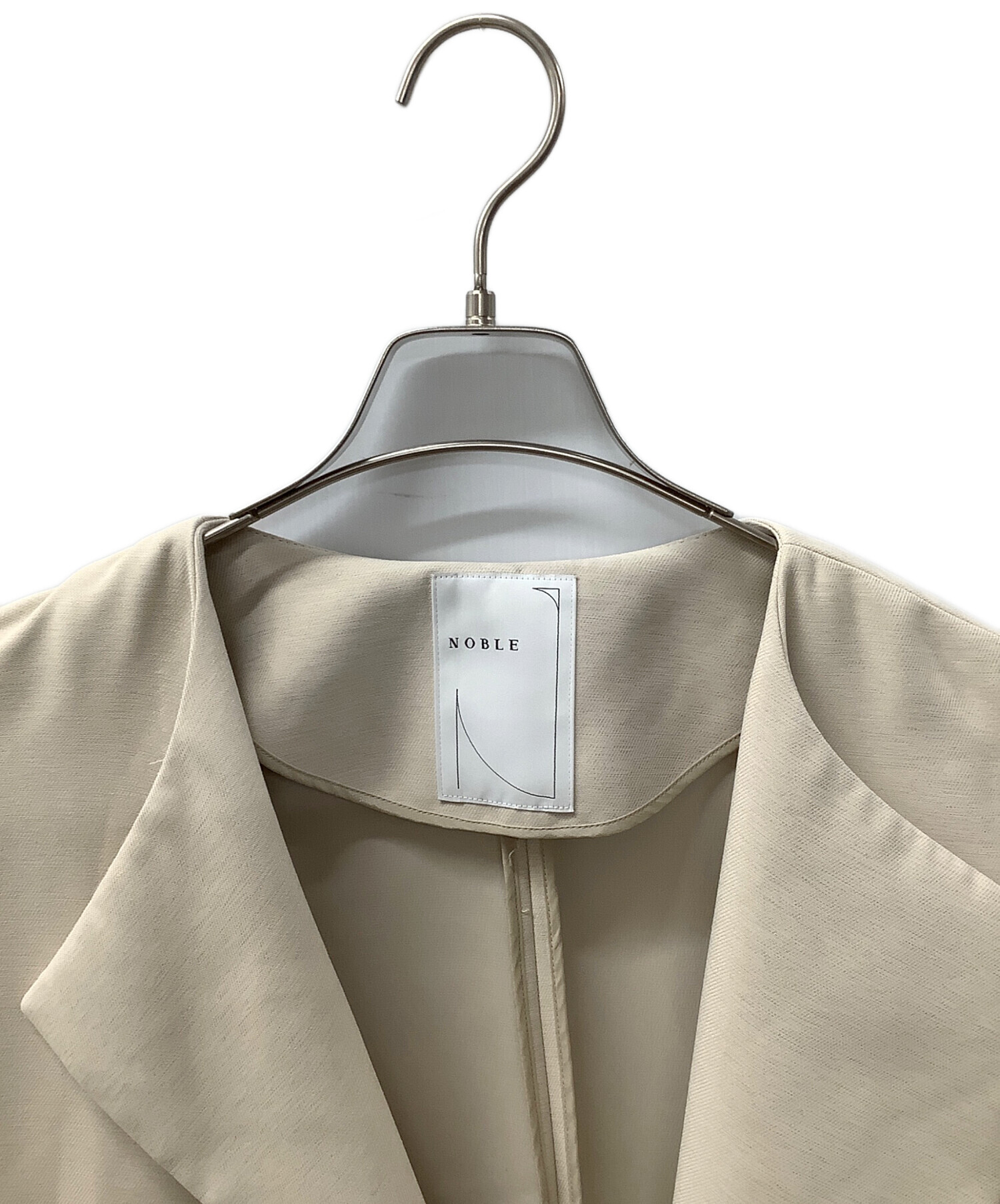 Noble ノーブル ガウンコート ベージュ Noble（ノーブル）の「トリプルクロスガウンコート◇（）」 - WEAR