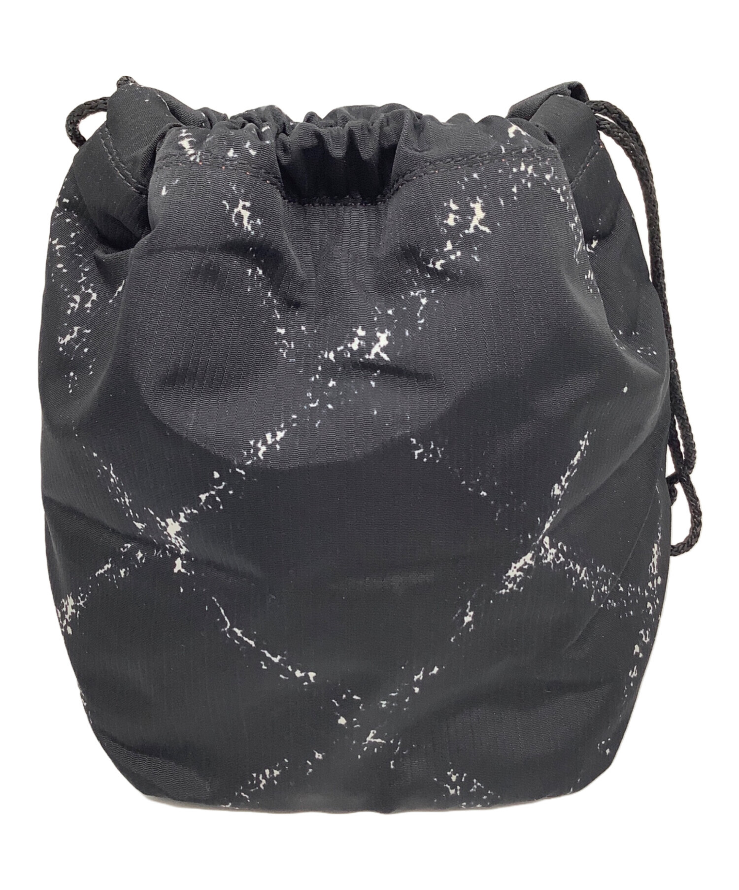 中古・古着通販】CHANEL (シャネル) ポーチ ブラック×ホワイト 