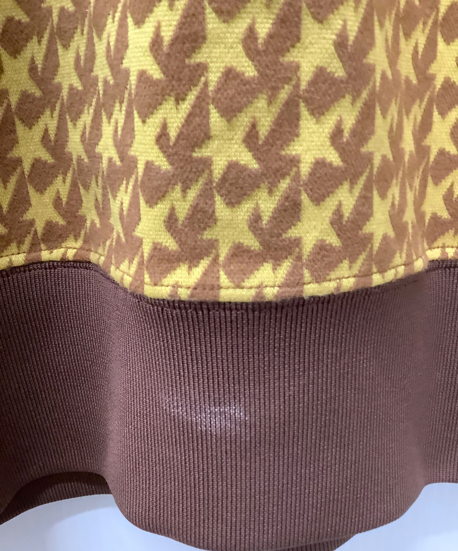 A BATHING APE ブラウンニットセーター 中古・古着通販】A BATHING APE (ア ベイシング エイプ) 薄手ニット