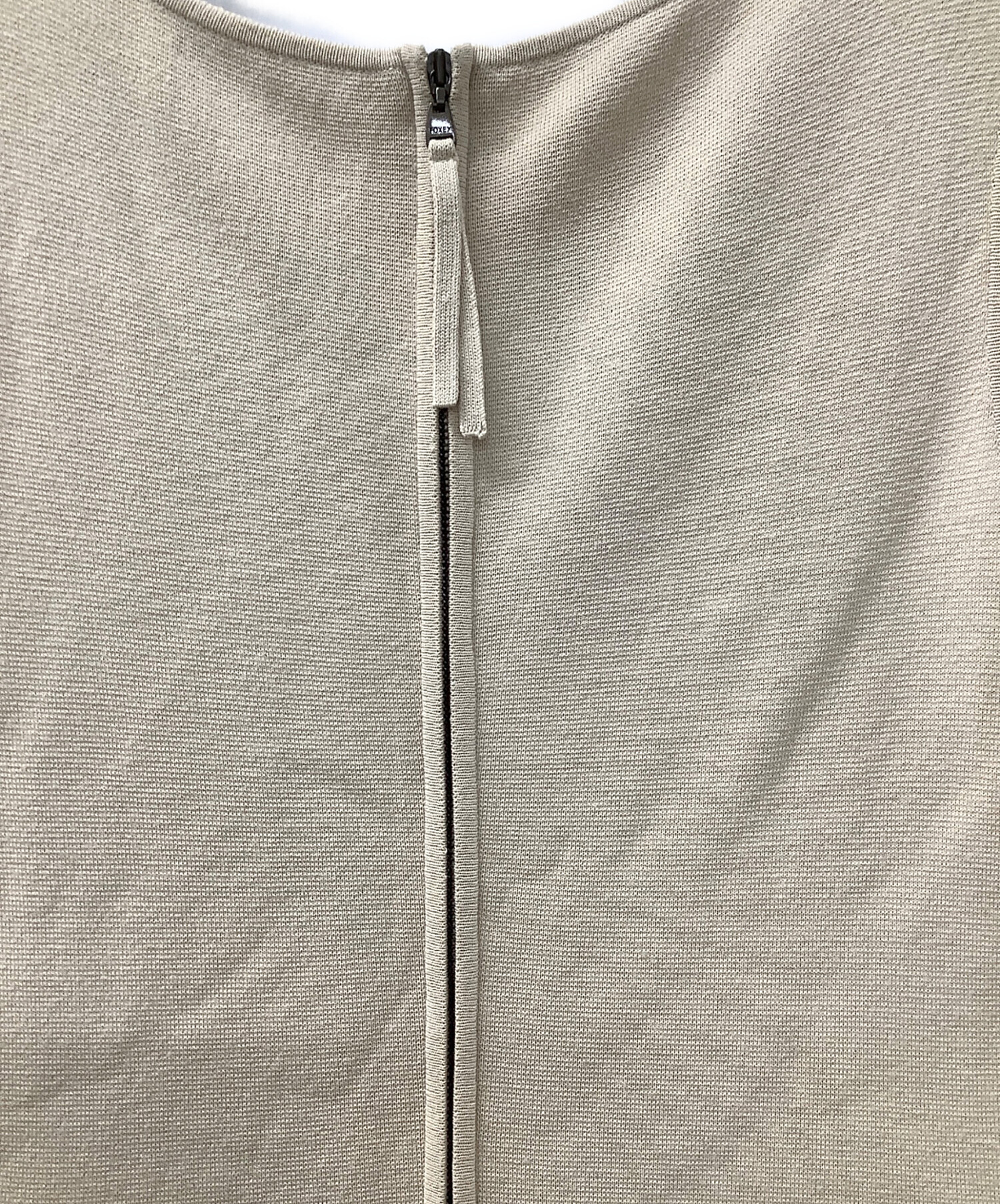 FOXEY ノースリーブワンピース ベージュ 中古・古着通販】FOXEY NEWYORK (フォクシーニューヨーク) エンパイア