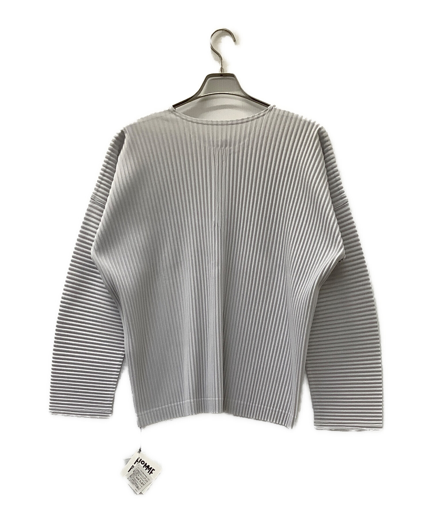 【限定セール中】イッセイミヤケ　トップス　ウーリープリーツ　薄いグレー系 中古・古着通販】ISSEY MIYAKE (イッセイミヤケ) 薄手ニット ライト