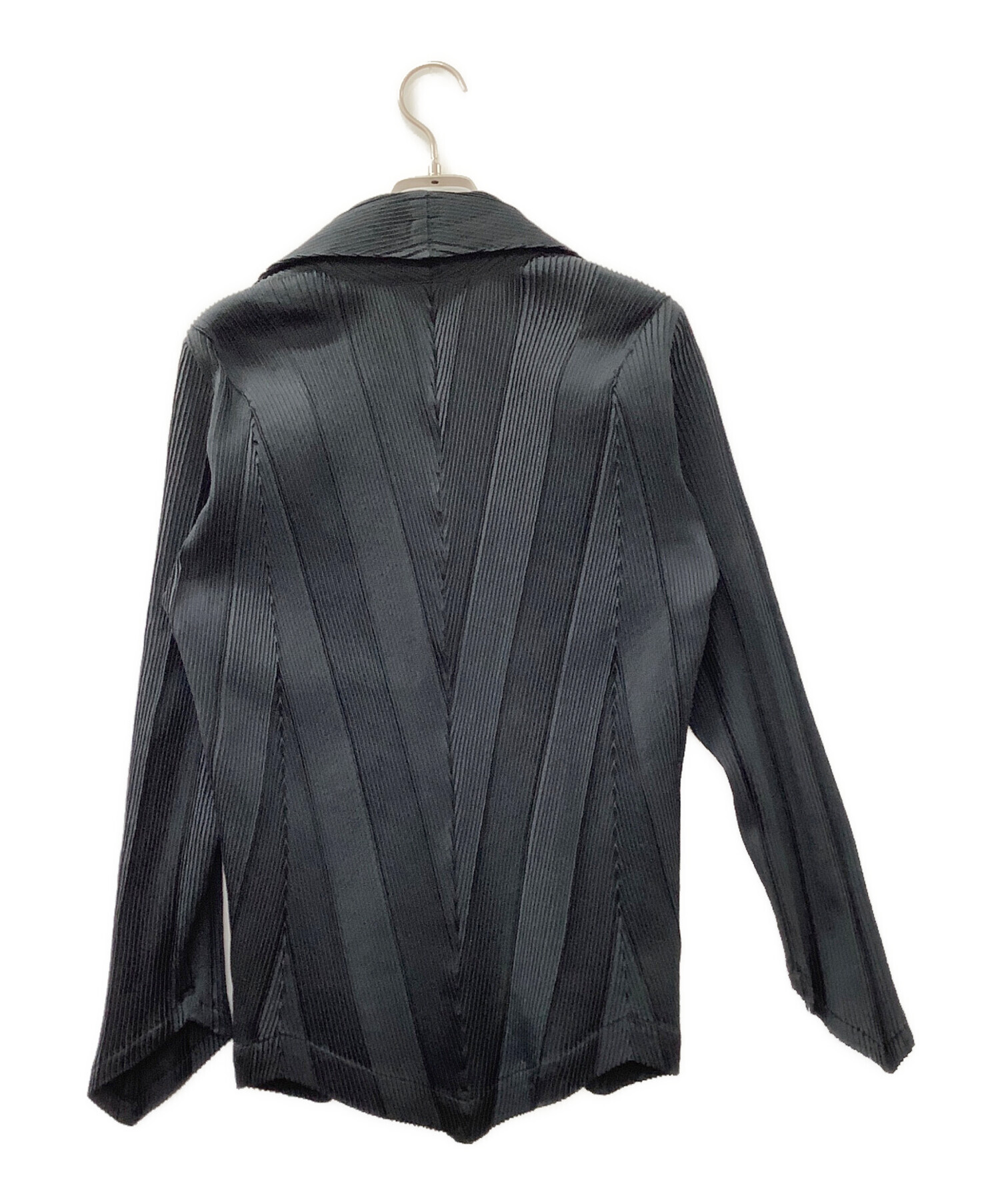ISSEI MIYAKE ウール デザインジャケット 異素材　黒　ブラック 中古・古着通販】ISSEY MIYAKE (イッセイミヤケ) ジャケット ブラック
