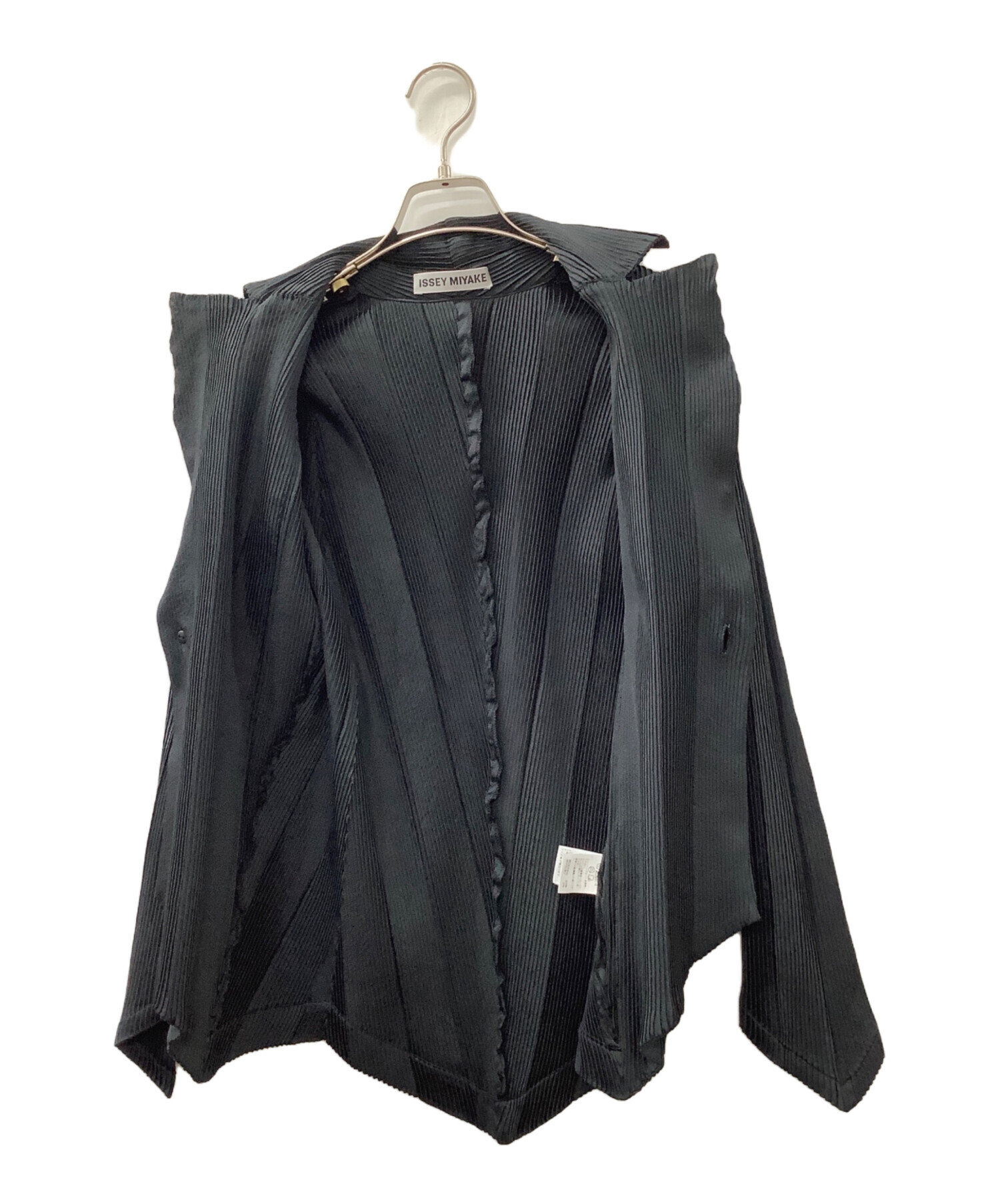 ISSEY MIYAKE イッセイミヤケ カジュアルジャケット S 黒 【古着】【中古】【送料無料】 中古・古着通販】ISSEY MIYAKE (イッセイミヤケ) ジャケット ブラック