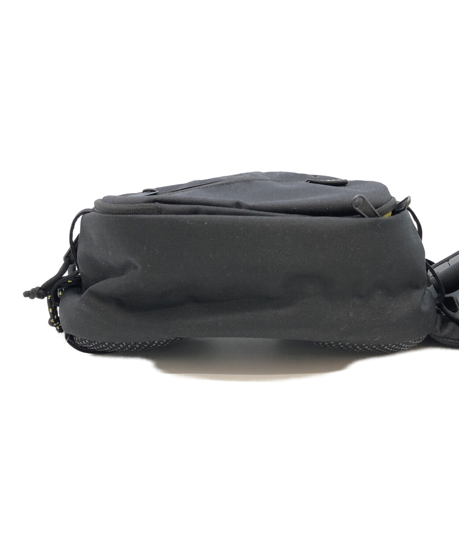 中古・古着通販】Hugoo (ハグー) ショルダーバッグ ブラック×イエロー