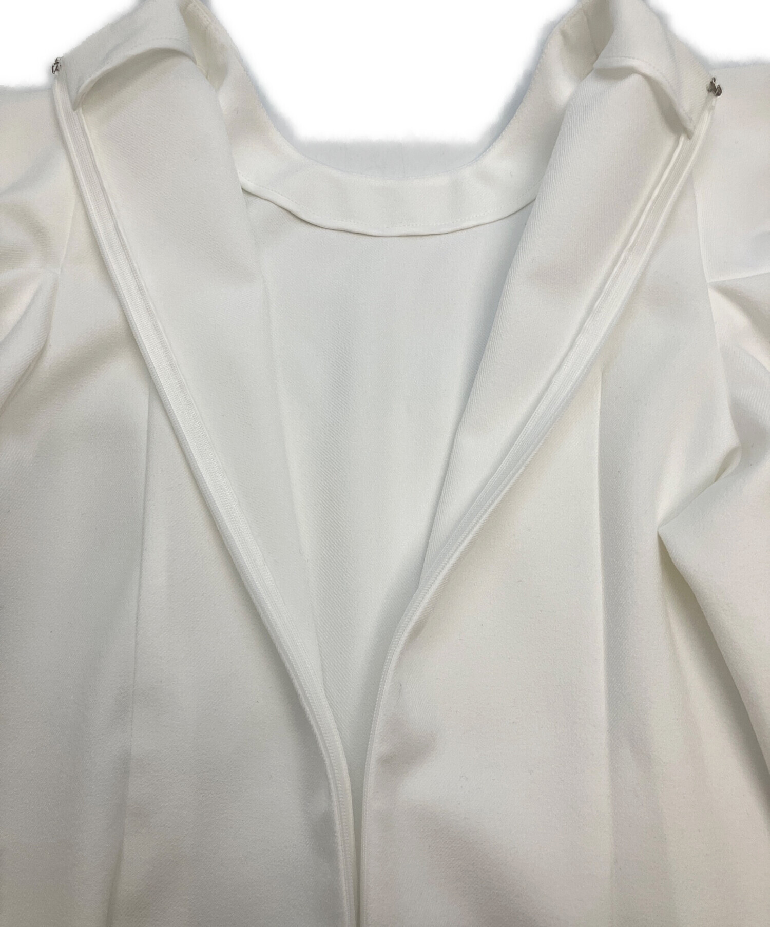 美品 cygne 白ブラウス ponchan 未使用品 中古・古着通販】cygne (シーニュ) 長袖ブラウス ホワイト サイズ:2