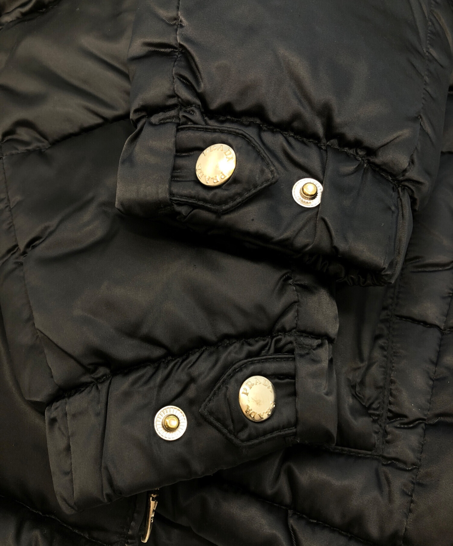 中古・古着通販】PRADA (プラダ) ダウンジャケット ブラック サイズ