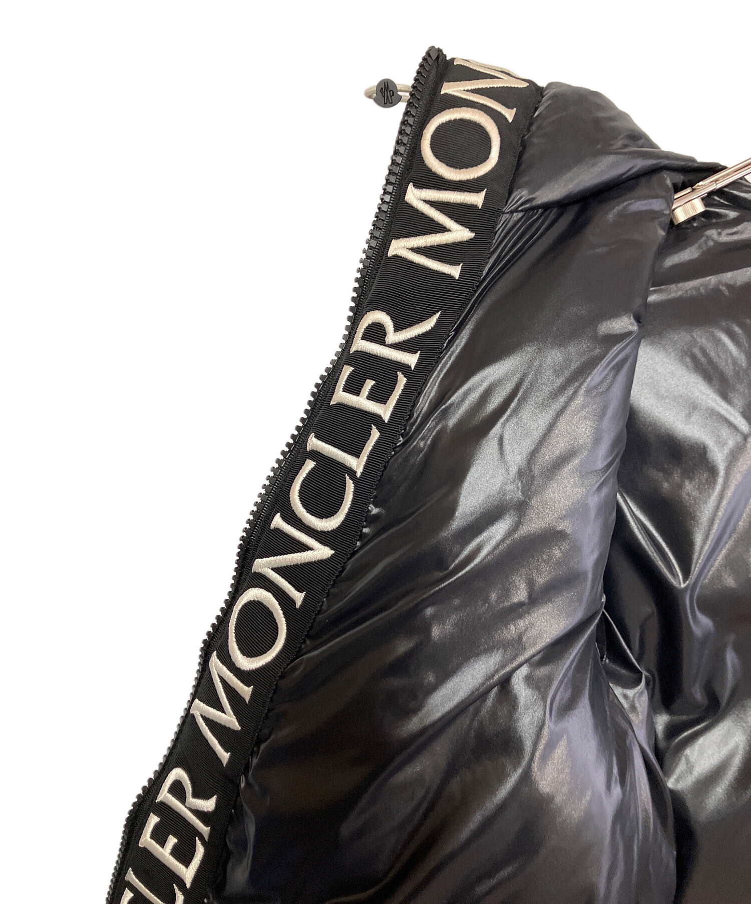 ピンポイントさまモンクレール 中古・古着通販】MONCLER (モンクレール) ダウンジャケット ブラック