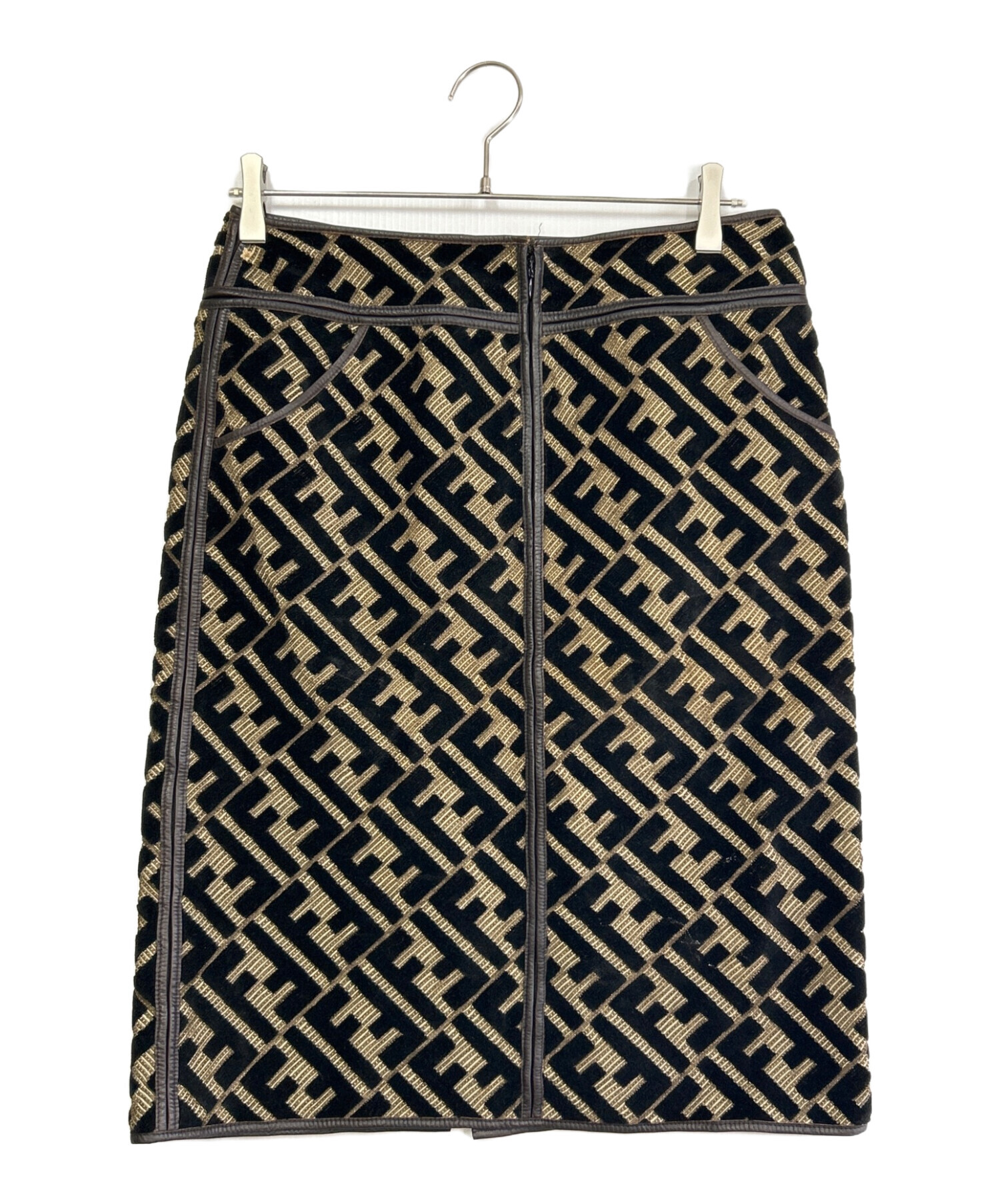 FENDIスカート FENDI（フェンディ） 【新品同様】フェンディ FF柄ウエスト ロング