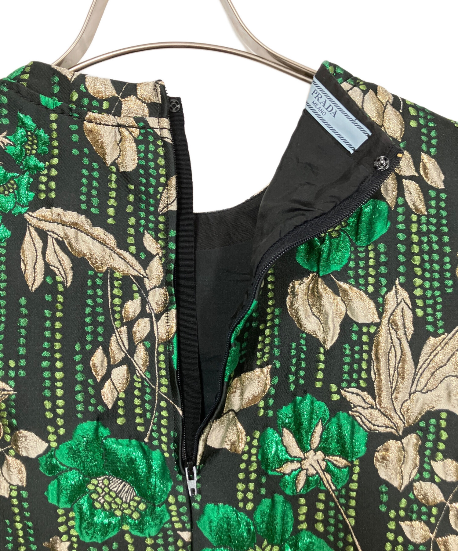 PRADA グリーン カーディガン 40 中古・古着通販】PRADA (プラダ) 薄手カーディガン ホワイト×グリーン