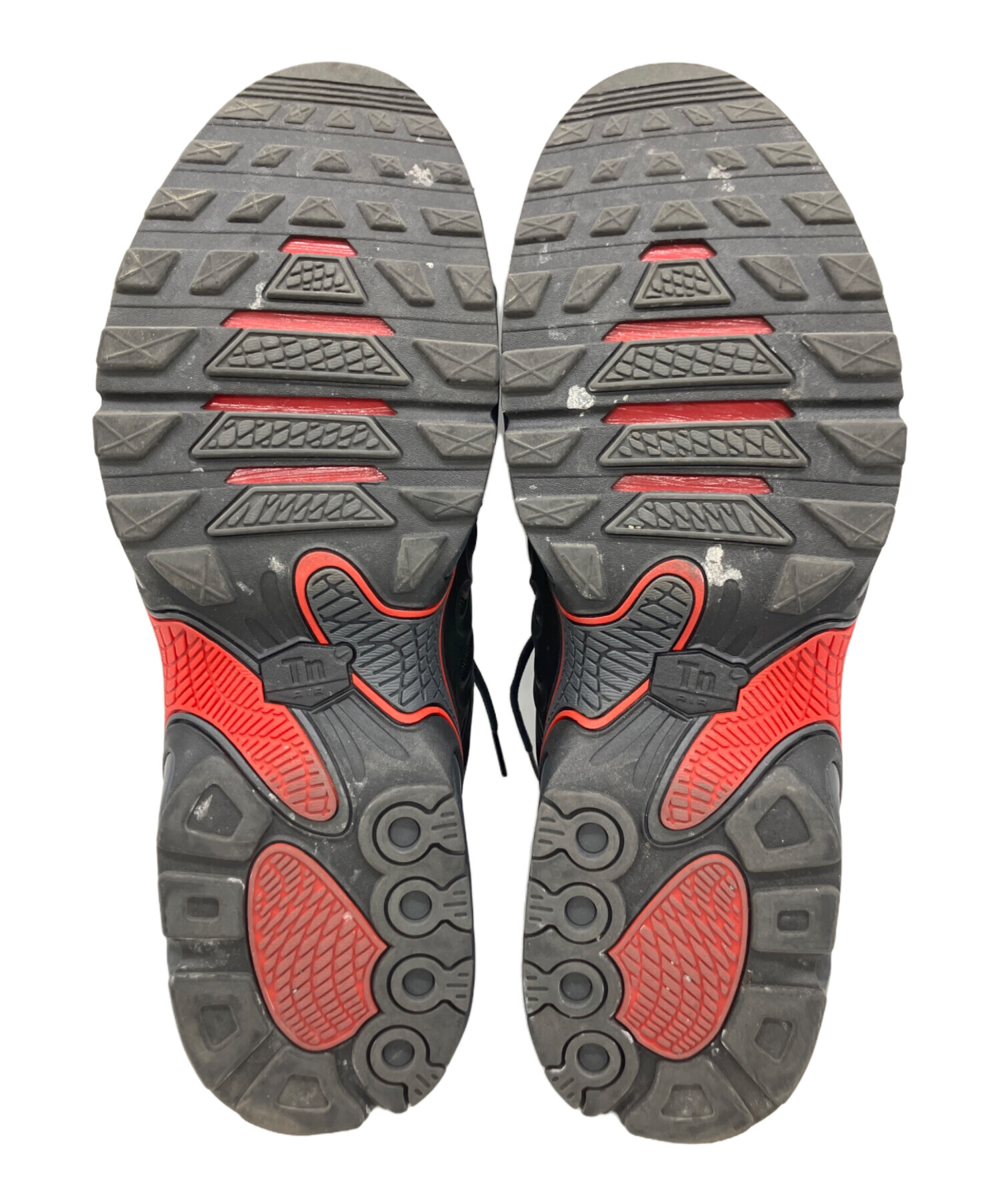 中古・古着通販】NIKE (ナイキ) スニーカー ブラック×レッド サイズ