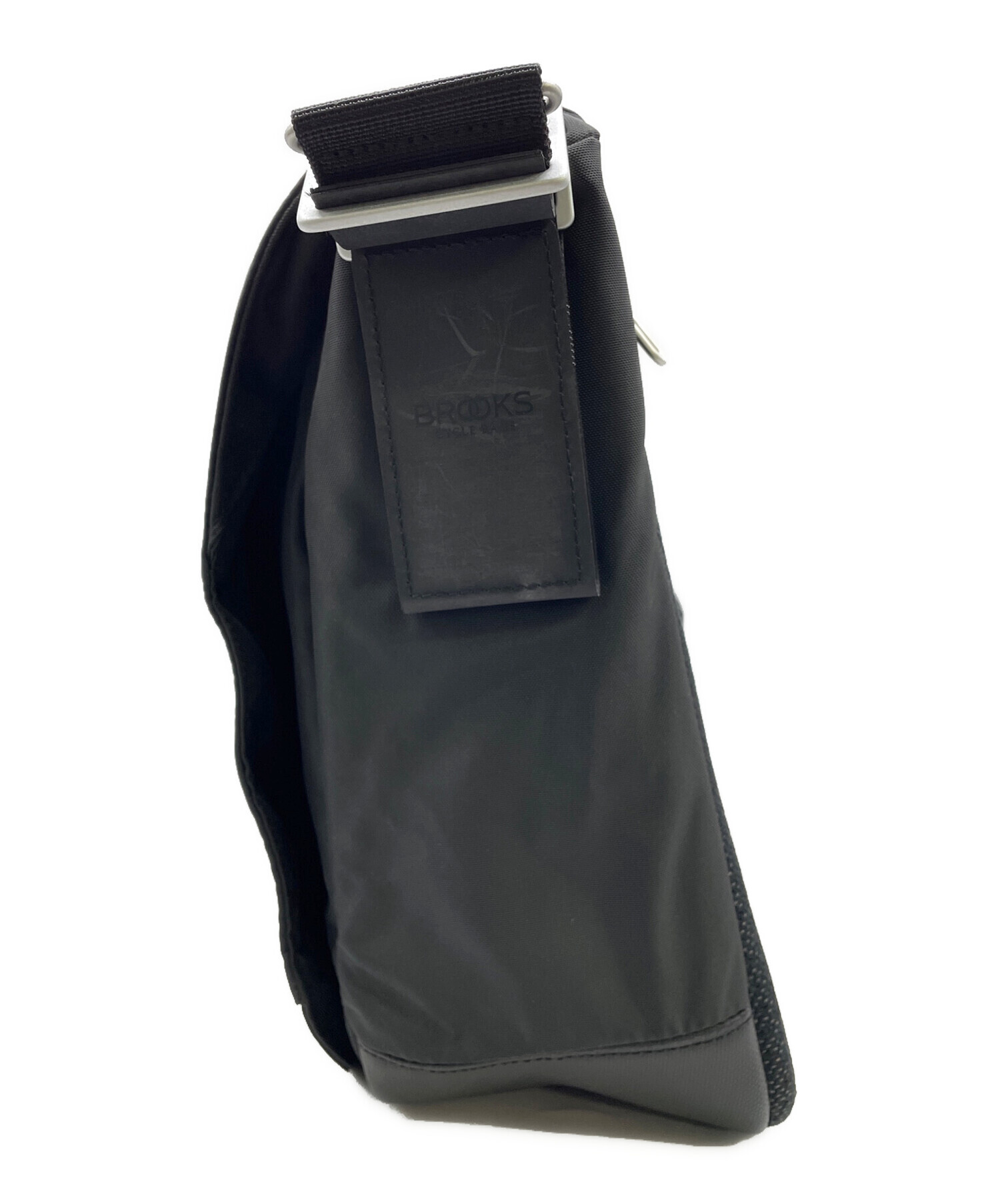 BROOKS ユーストンショルダーバッグ　Mサイズブラック BROOKS（ブルックス）EUSTON SHOULDER BAG （ユーストンショルダー