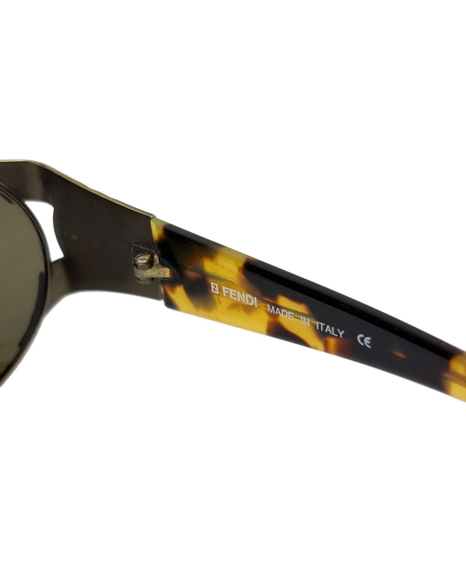 Fendi ラウンド型サングラス ブラック/ゴールド 中古・古着通販】FENDI (フェンディ) サングラス ゴールド｜ブランド