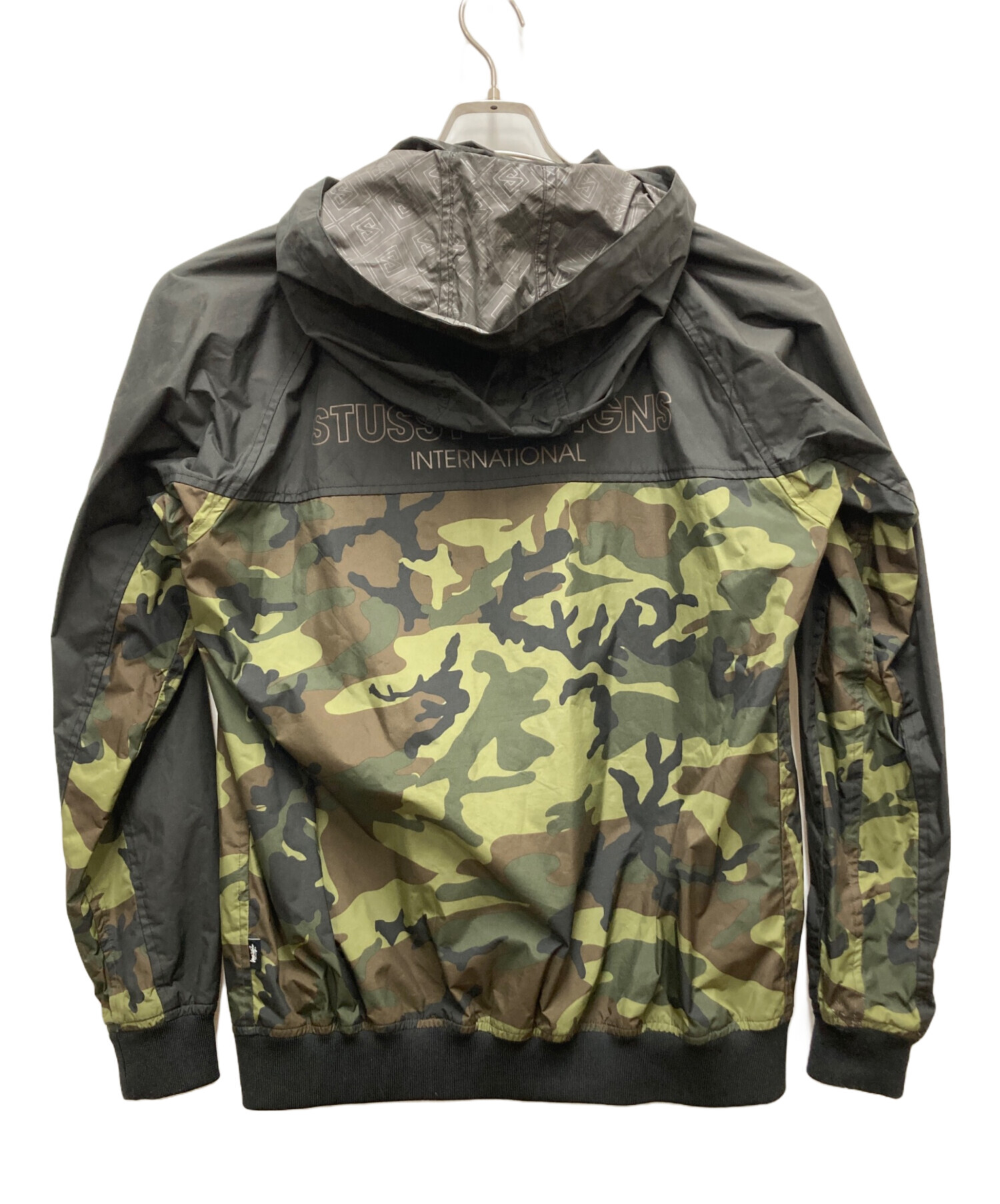 中古・古着通販】stussy (ステューシー) ナイロンパーカー ブラック 