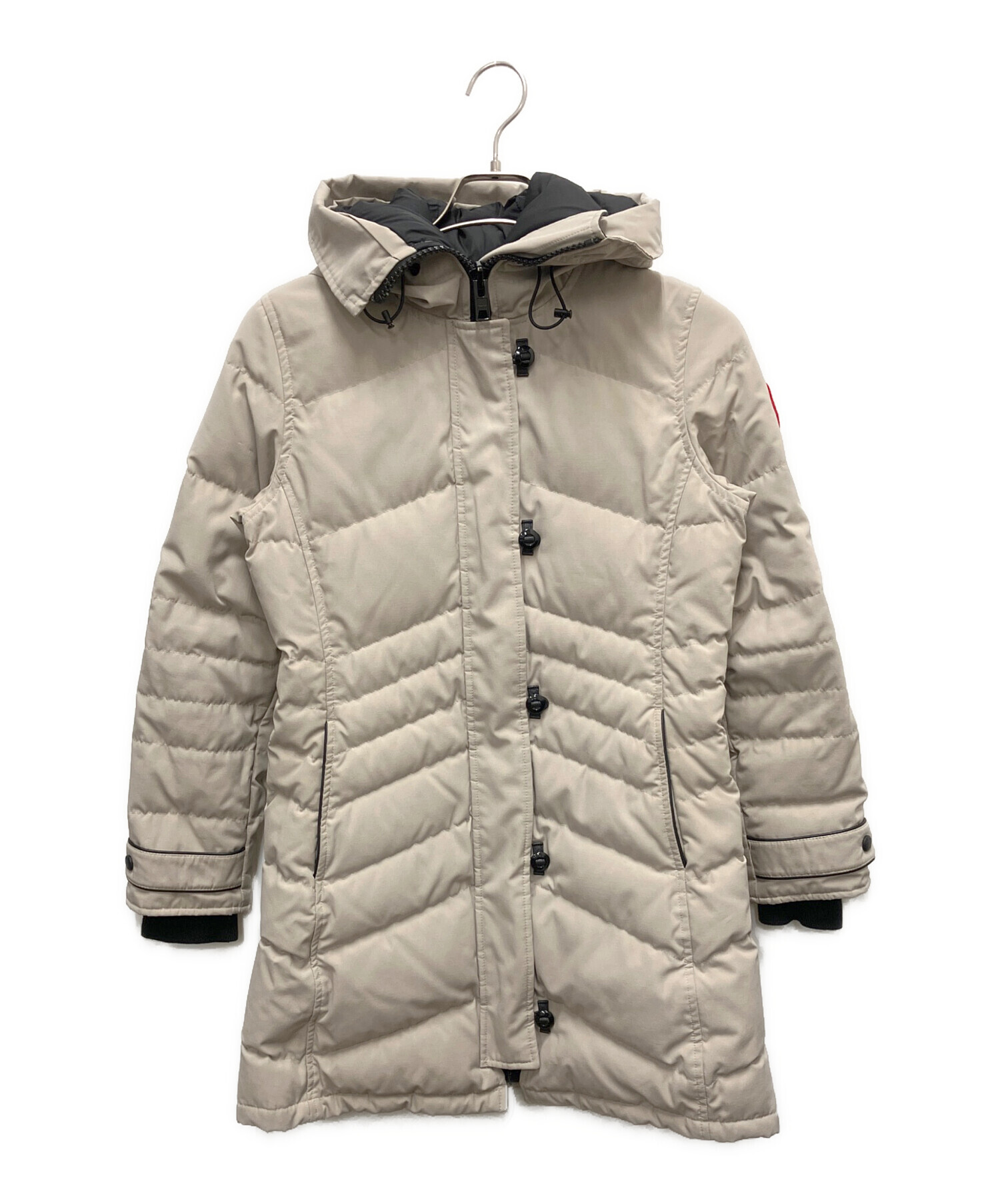 カナダグース ベージュ ダウンジャケット 中古・古着通販】CANADA GOOSE (カナダグース) ダウンジャケット