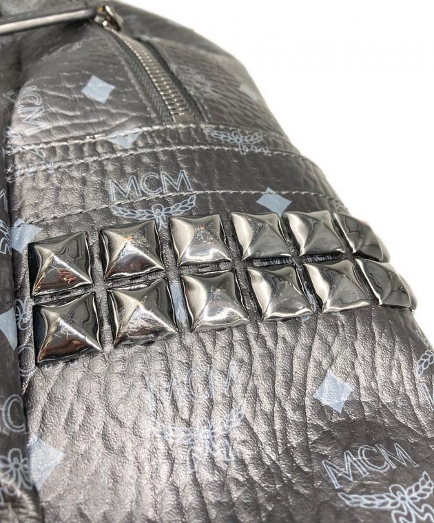 中古・古着通販】MCM (エムシーエム) スタッズ付リュック ブラック