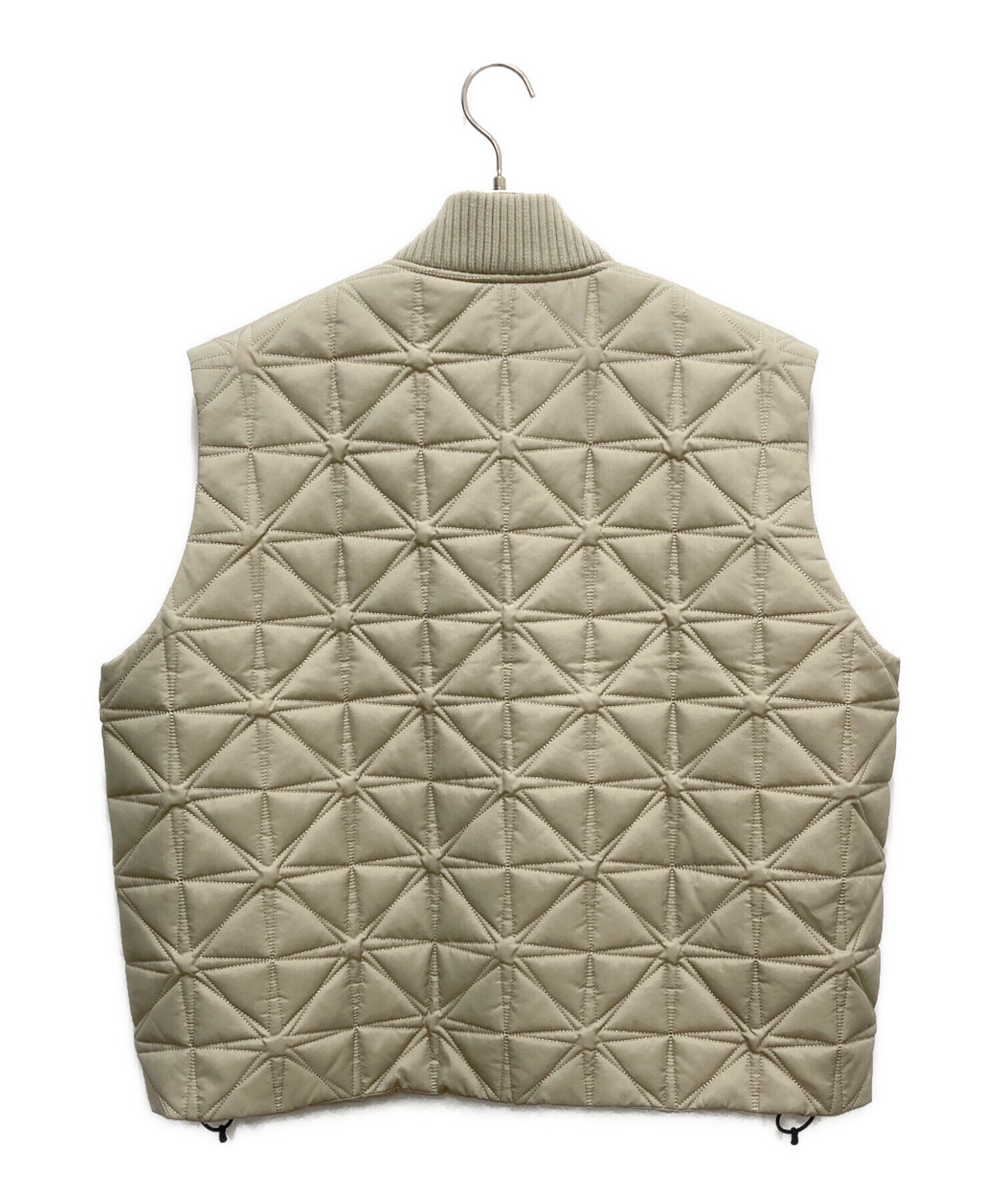 ほぼ未使用　Bott Quilted Sparkle Vest　キルト　ベストL 中古・古着通販】BoTT (ボット) Quilted Sparkle Vest ベージュ サイズ