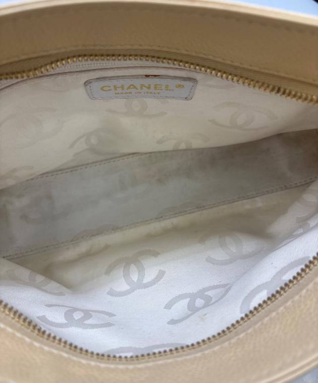 CHANEL ベージュ エナメル クラッチバッグ 中古・古着通販】CHANEL (シャネル) クラッチバッグ ベージュ