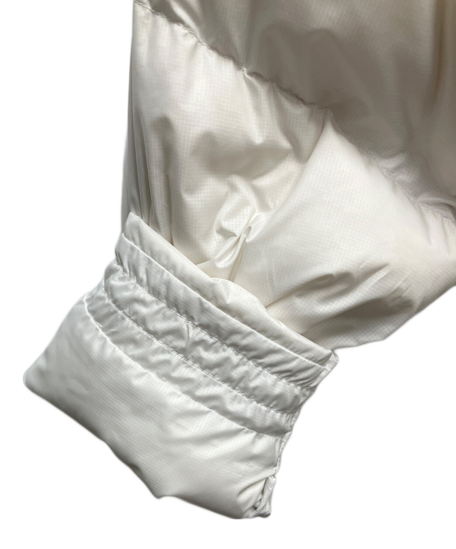 中古・古着通販】adidas (アディダス) ダウンジャケット ホワイト