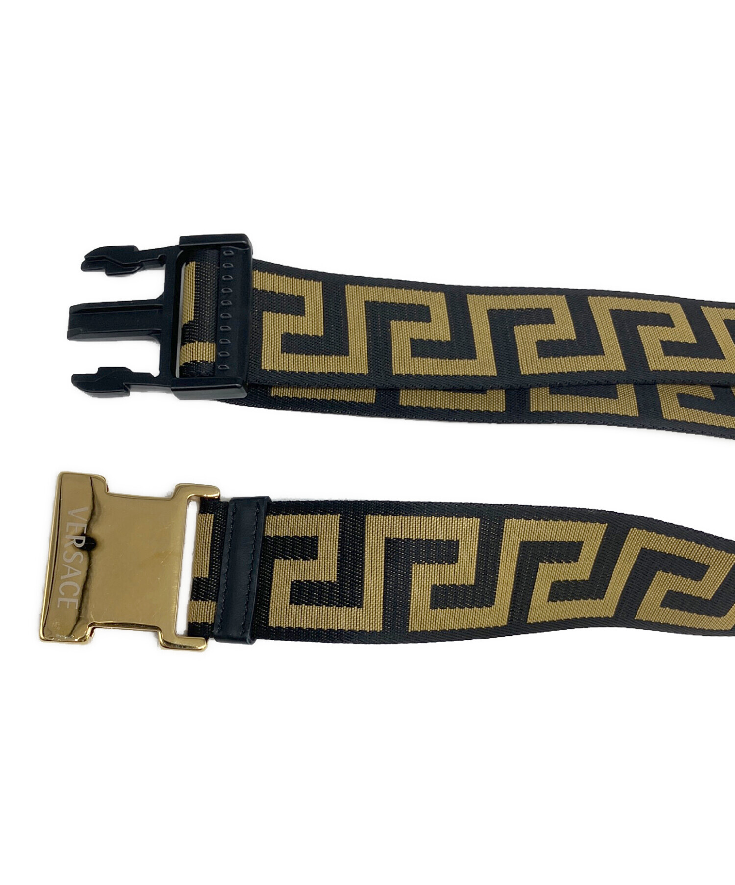 中古・古着通販】VERSACE (ヴェルサーチェ) ベルト ゴールド×ブラック