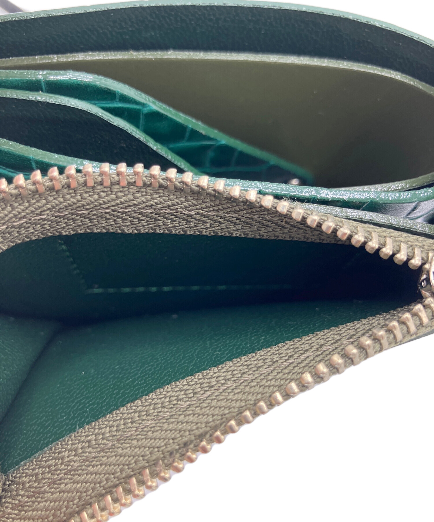 【新品未使用】TOGA TOO Leather shoulder wallet TOGA（トーガ）の「【TOGA TOO/トーガトゥ】Leather shoulder wallet