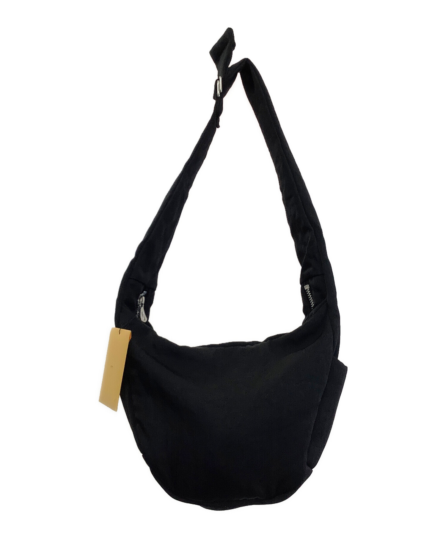 中古・古着通販】ITTI (イッチ) ANNIE PUFFER TOWN MOON BAG ブラック 